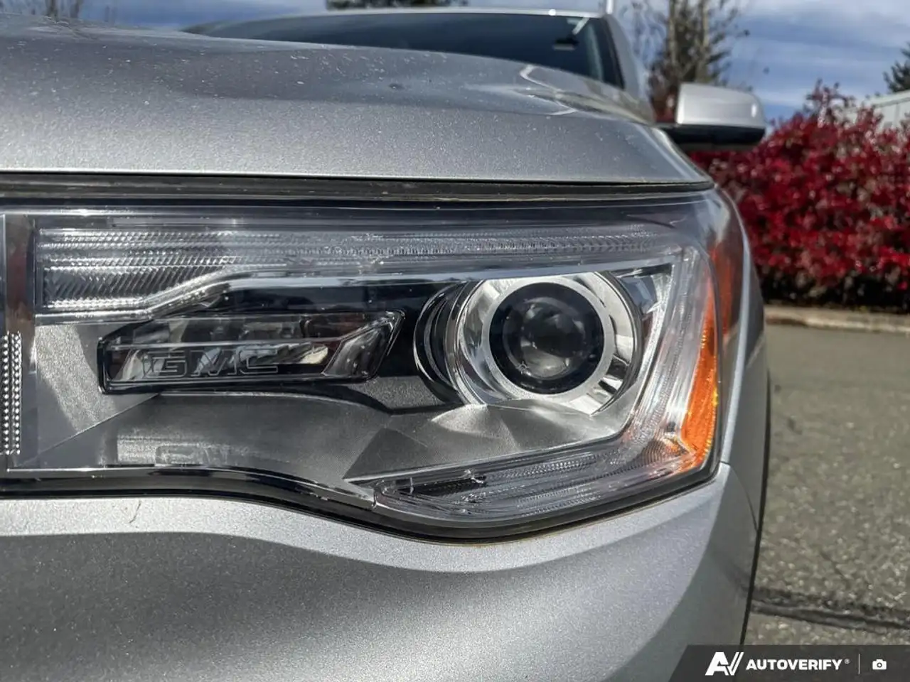 GMC Acadia снимка GMC Acadia