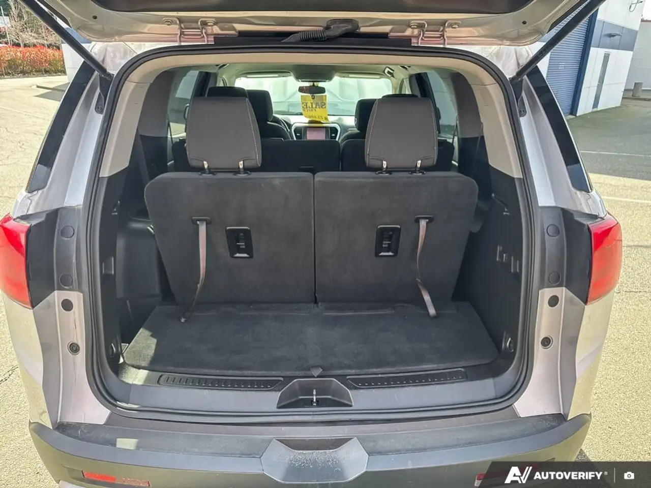 GMC Acadia снимка GMC Acadia