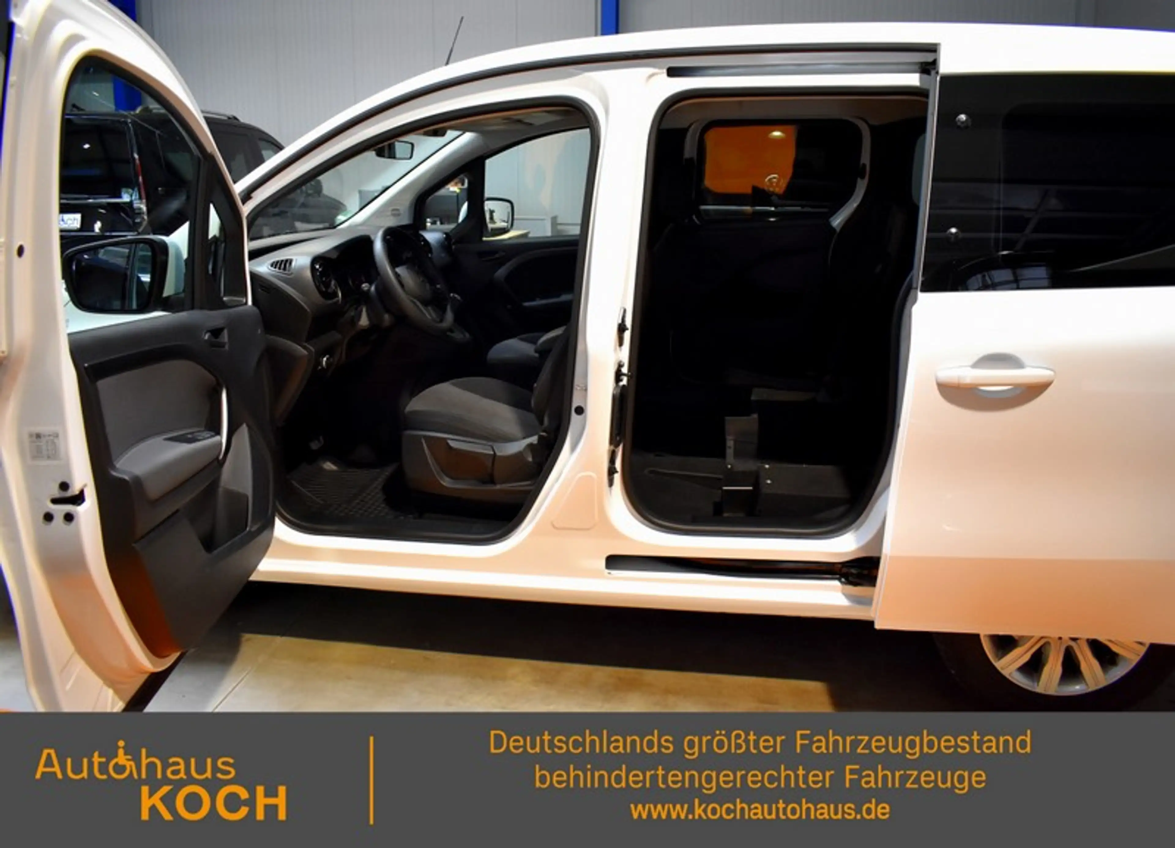 Mercedes-Benz T-Class 180 Style EU6d rollstuhlgerecht — photo 9