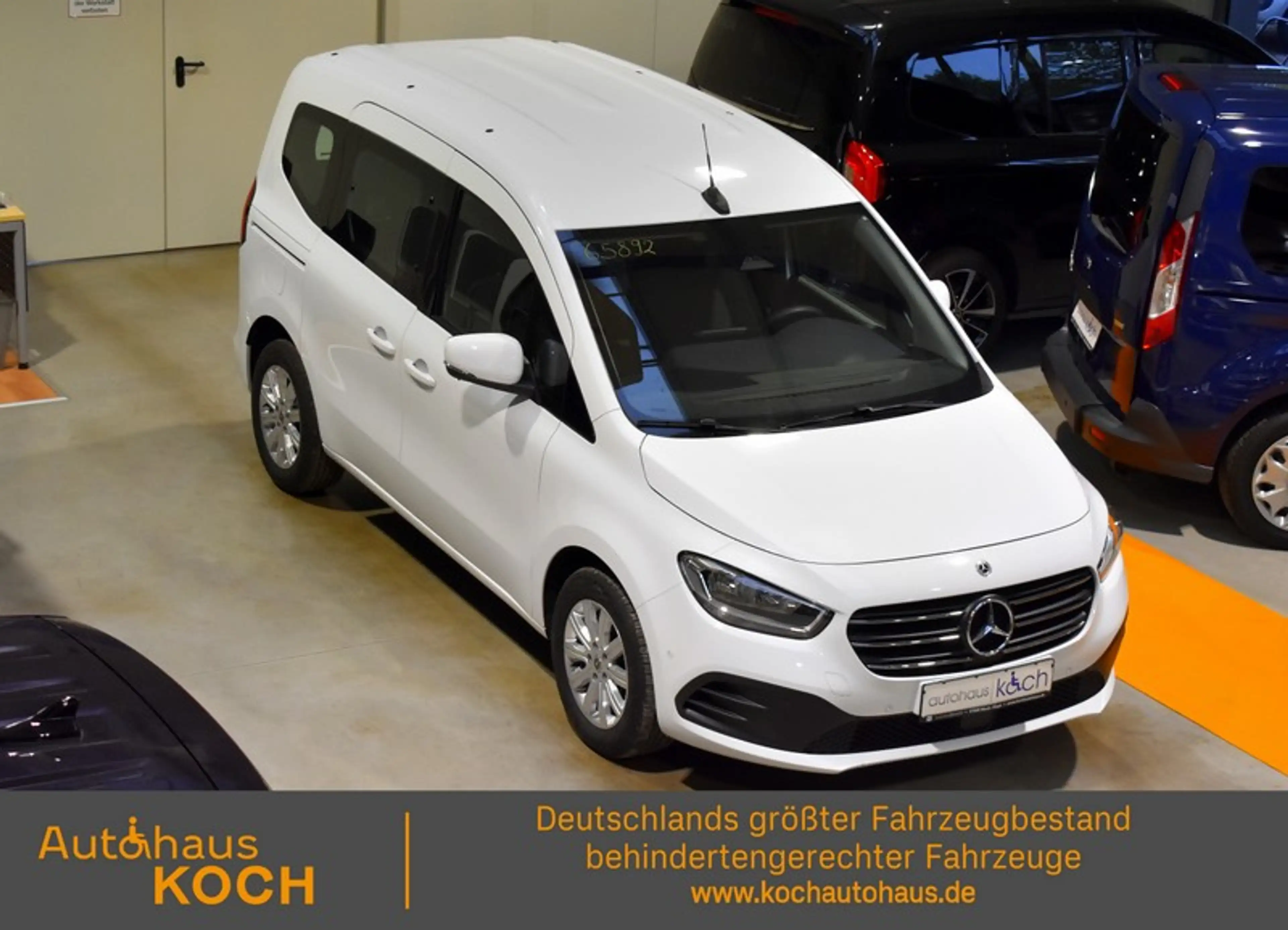 Mercedes-Benz T-Class 180 Style EU6d rollstuhlgerecht — photo 5