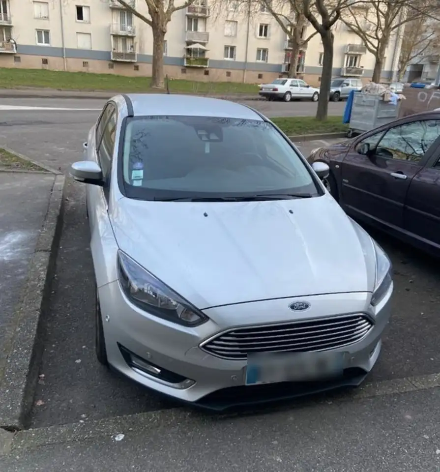 Ford Focus 1.0 EcoBoost 125 S\u0026S BVA8 Titanium