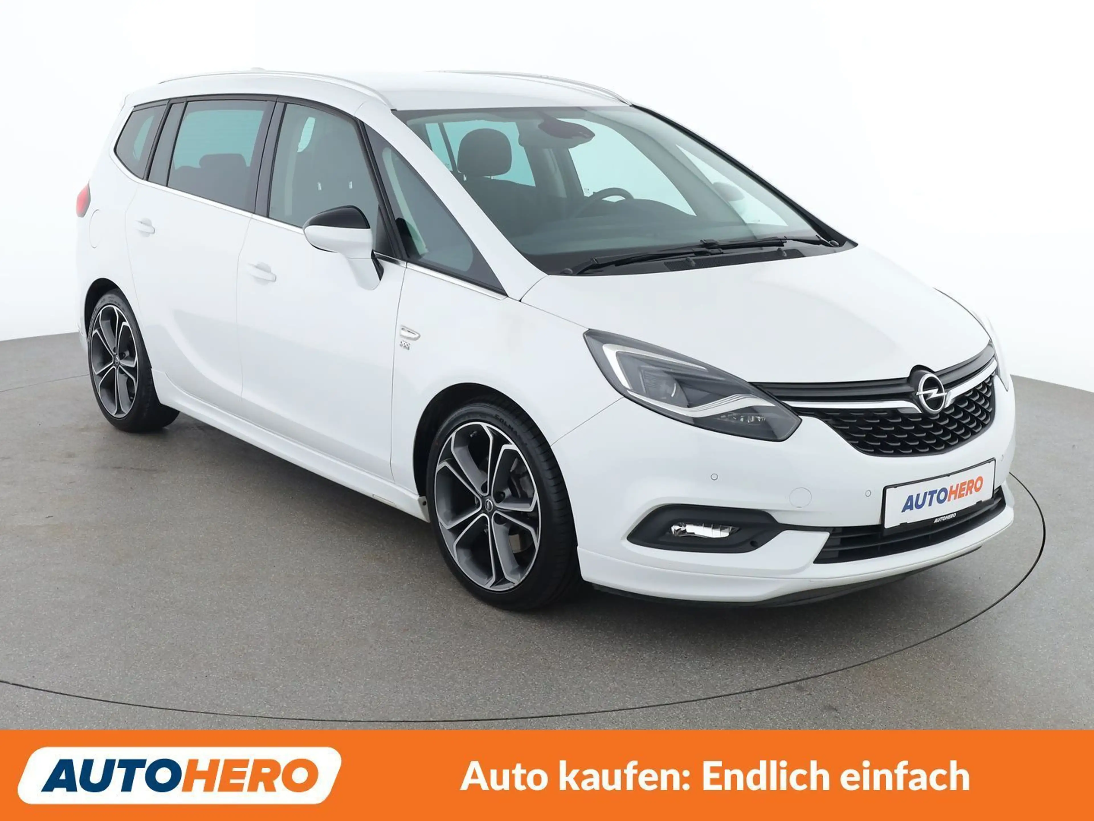 Opel Zafira Tourer 2.0 CDTI Innovation Start/Stop — photo 8