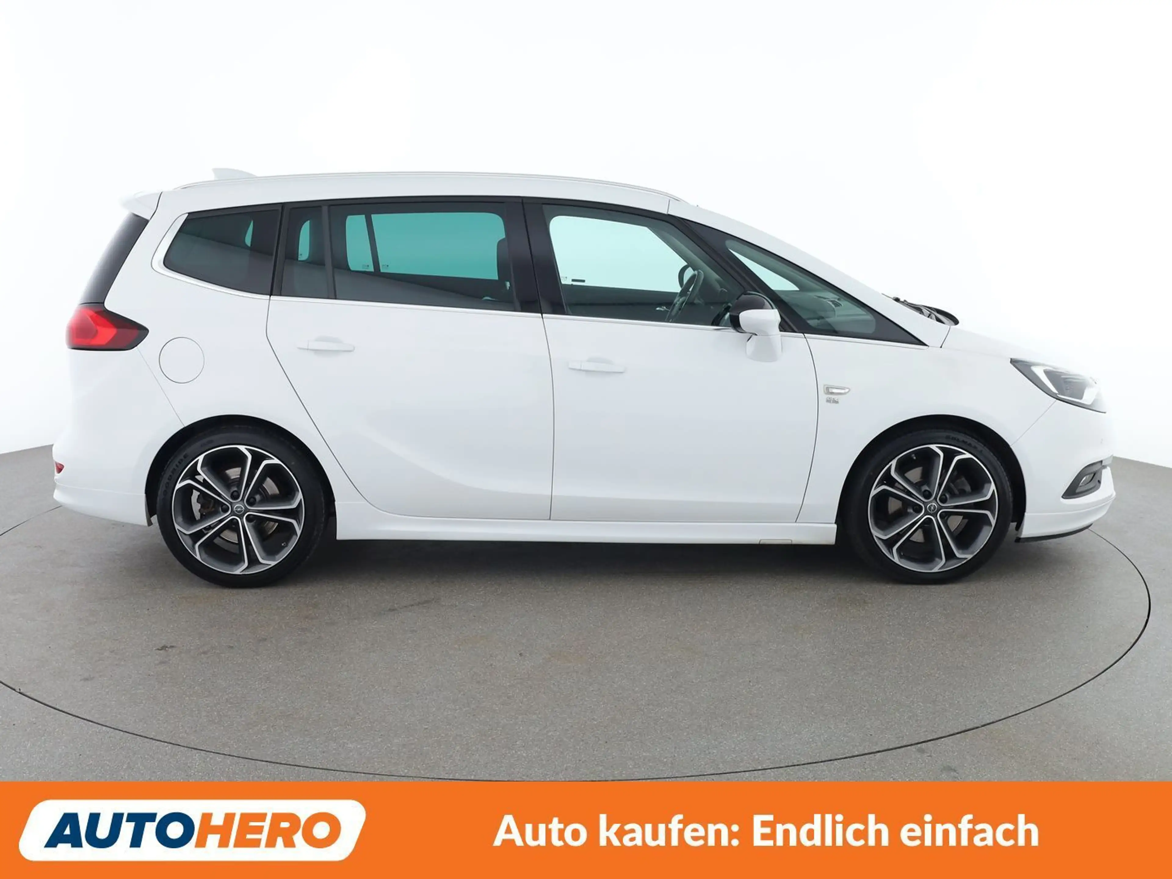 Opel Zafira Tourer 2.0 CDTI Innovation Start/Stop — photo 7