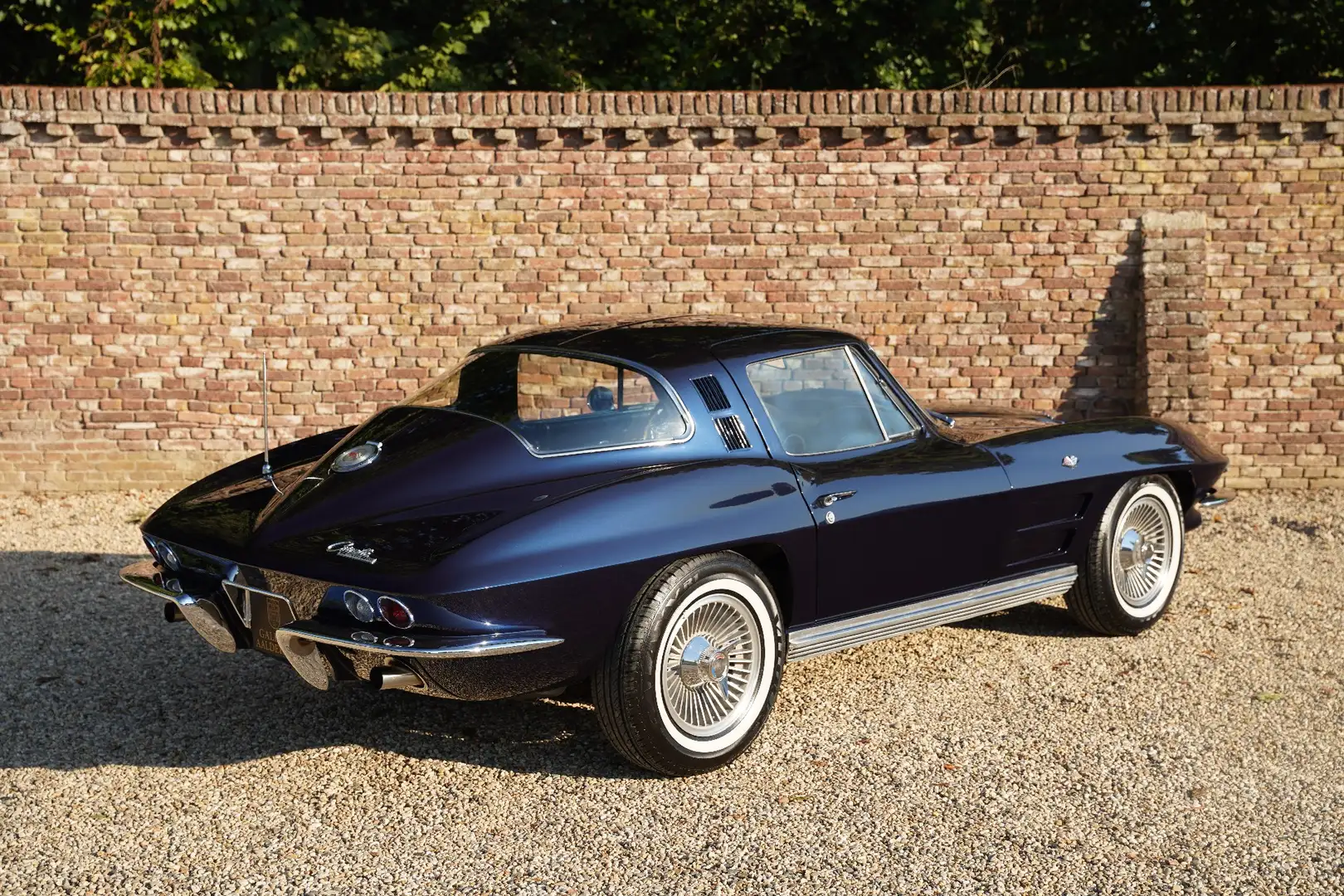 Corvette Stingray C2 Coupé PRICE REDUCTION! Body-off restored in Eur Niebieski - 2