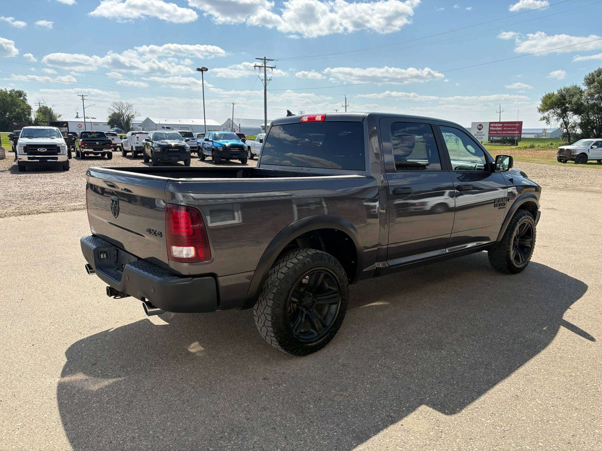 2021 RAM 1500 Crew Cab 4X4 Warlock 5.7L - Rebuilt Title — снимка 4