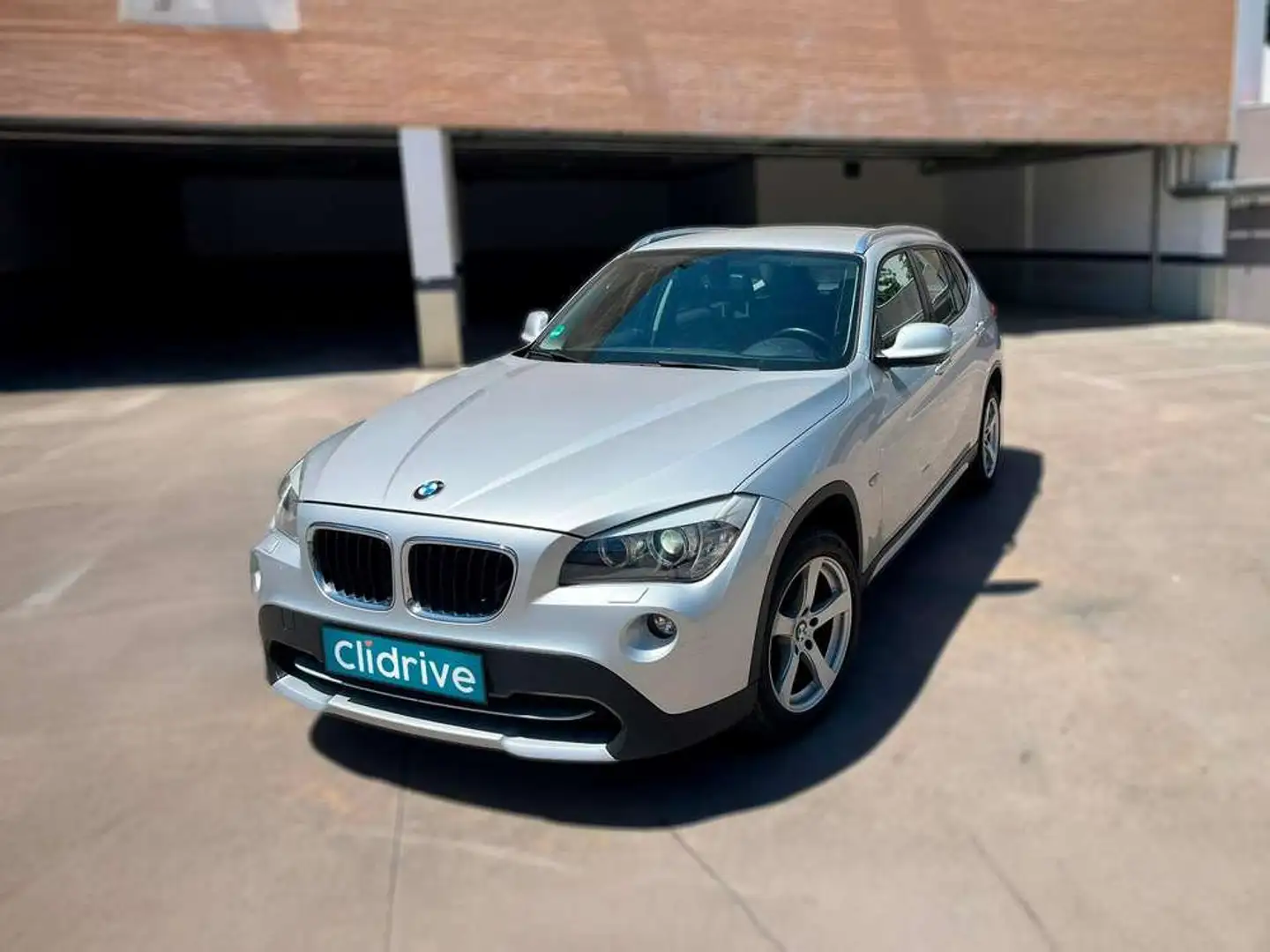 BMW X1 sDrive 18d Gris - 2
