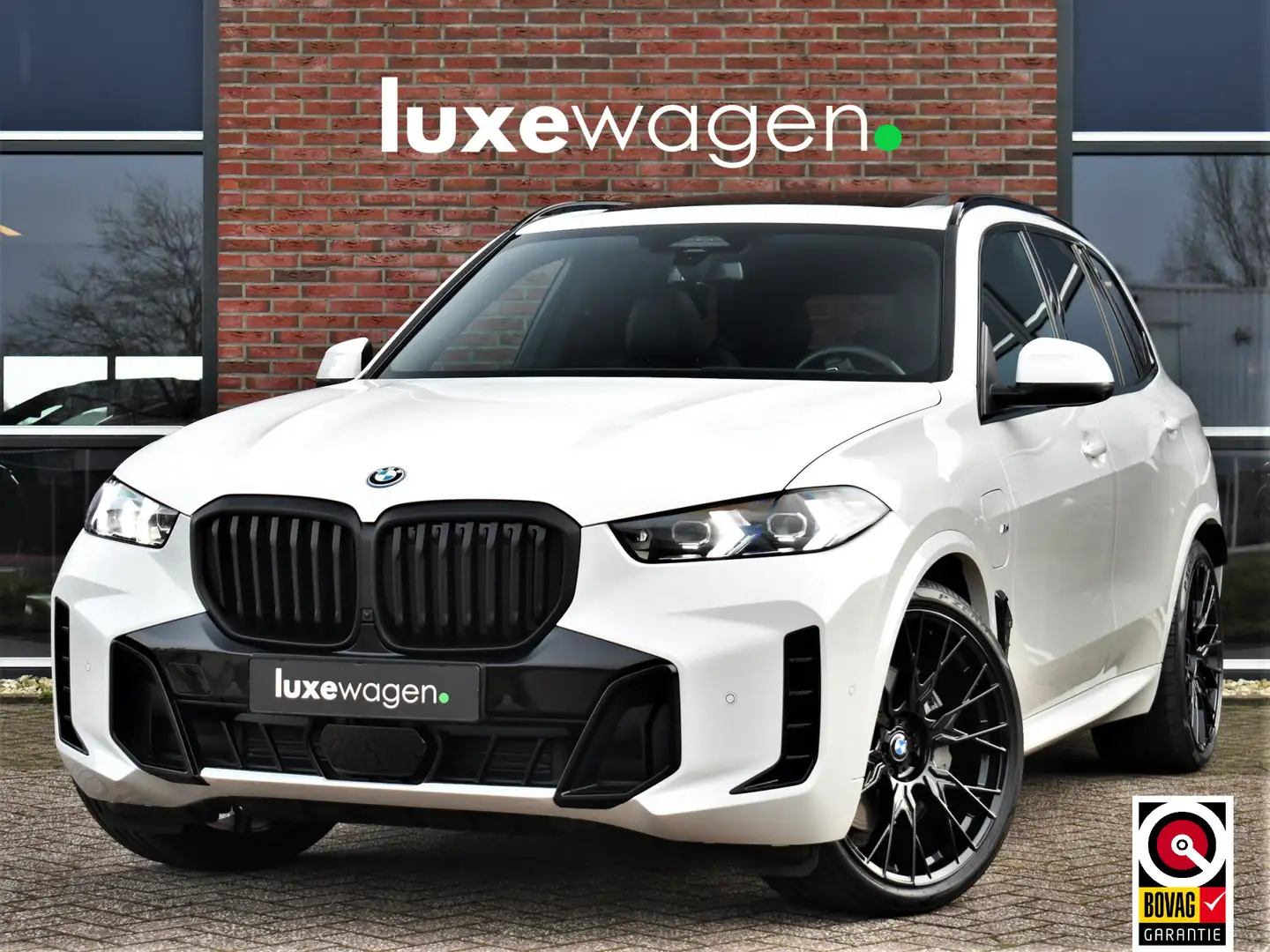 BMW X5 xDrive50e M-Sport Pano Trekh 360 H/K Soft-close HU Blanc - 1