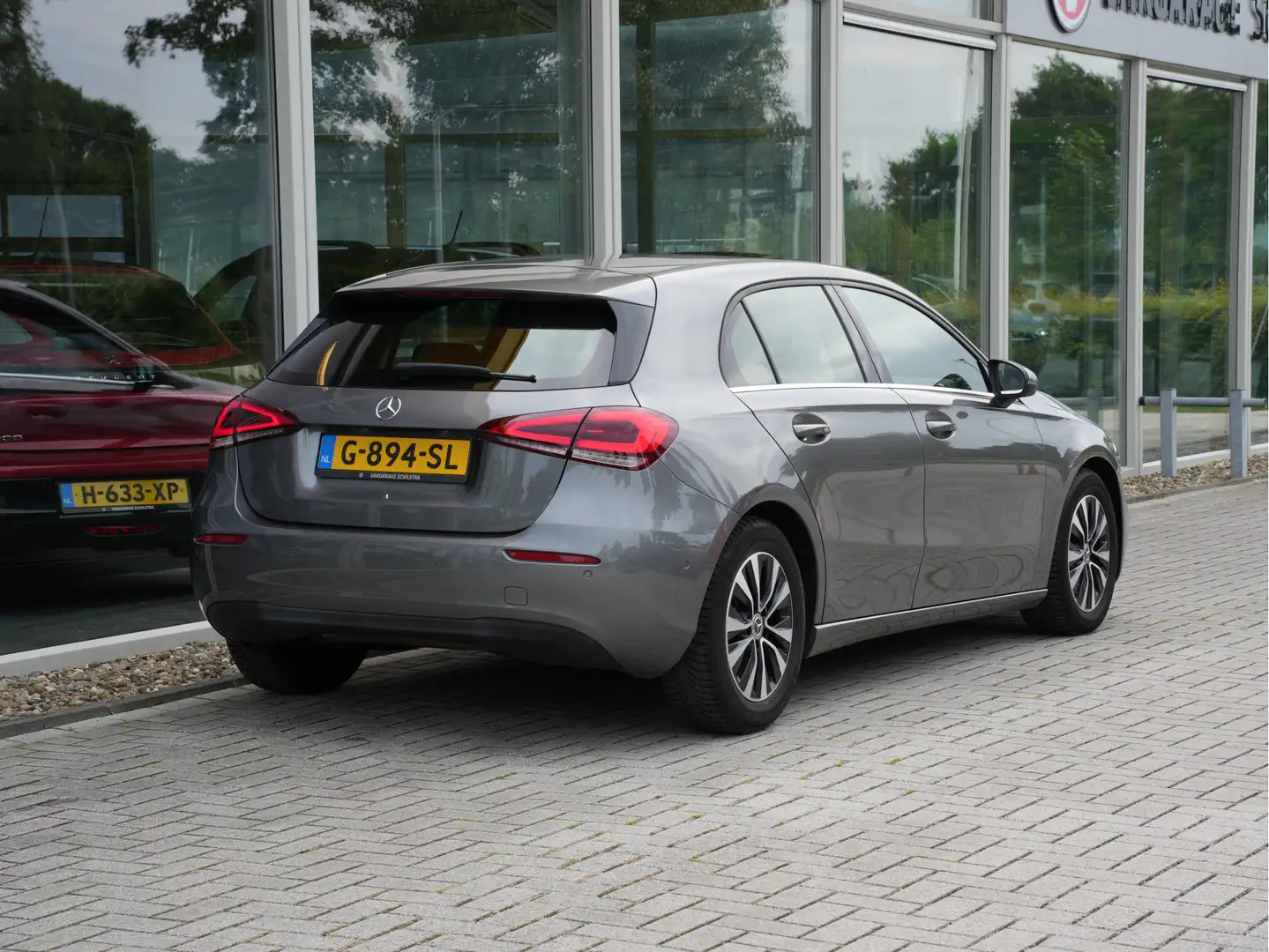 Mercedes-Benz A 180 Business Solution Automaat | Navigatie | Android/A Gris - 2