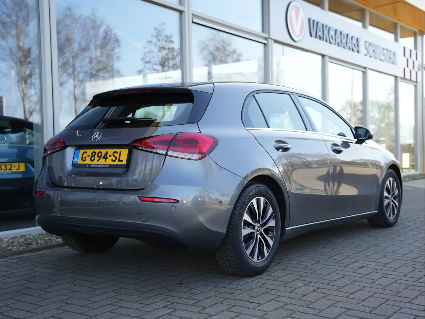 Mercedes-Benz A 180 Business Solution Automaat | Navigatie | Android/A Grijs - 2