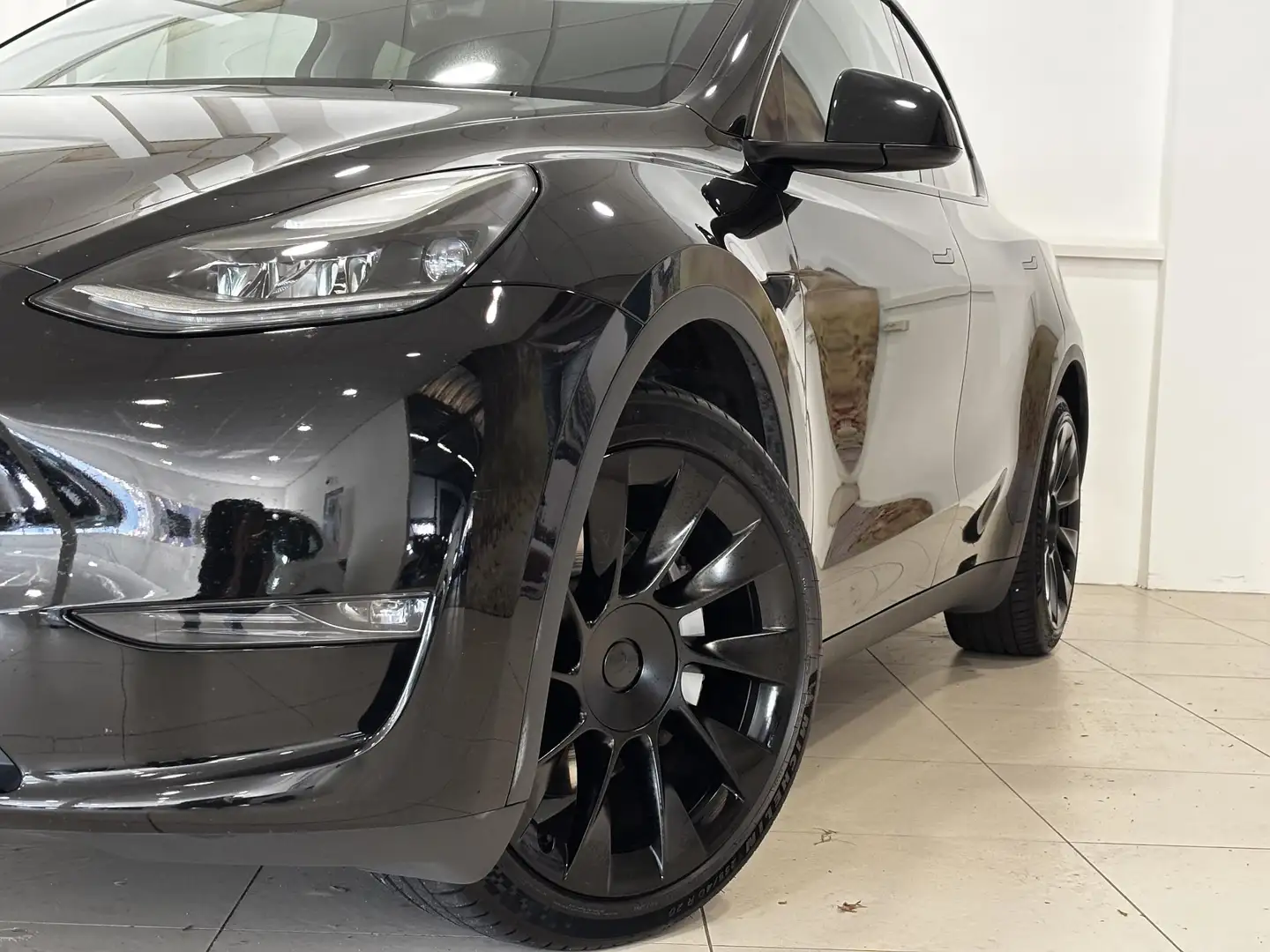 Tesla Model Y Long Range AWD 75 kWh | 92% SOH | TESCAMP | 20'' I Schwarz - 2