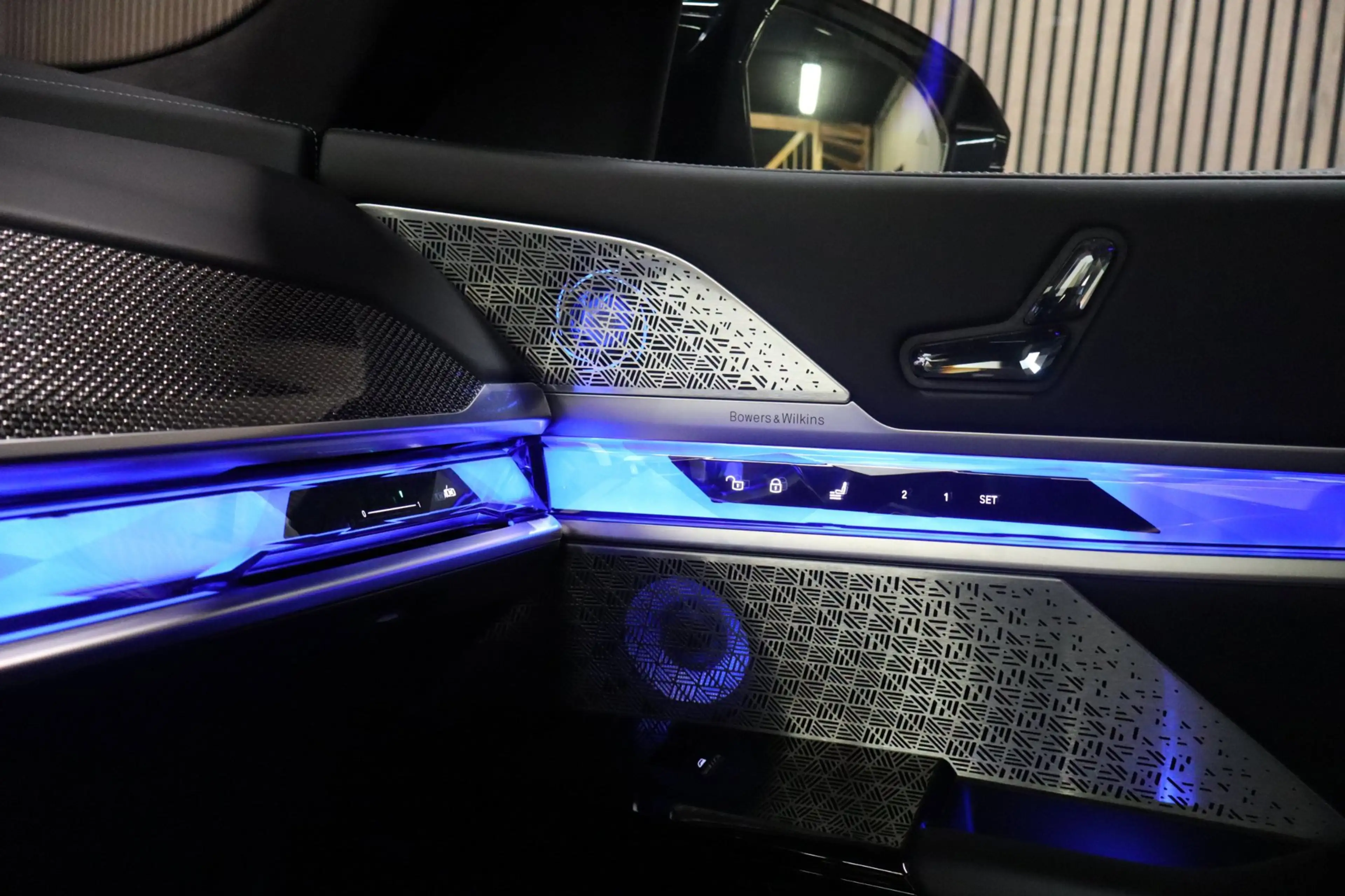 BMW 760 7-serie M760e xDrive|571 pk|Skylounge|BMW Iconic G — photo 23