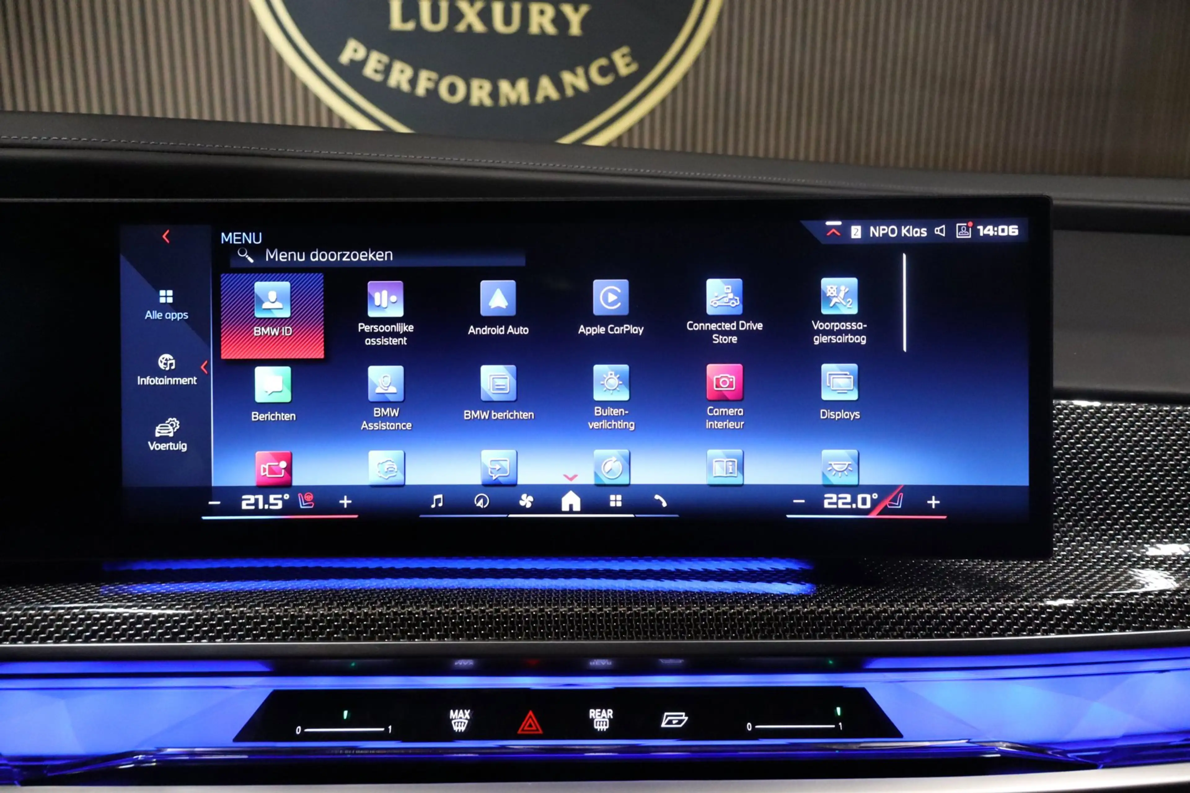 BMW 760 7-serie M760e xDrive|571 pk|Skylounge|BMW Iconic G — photo 28