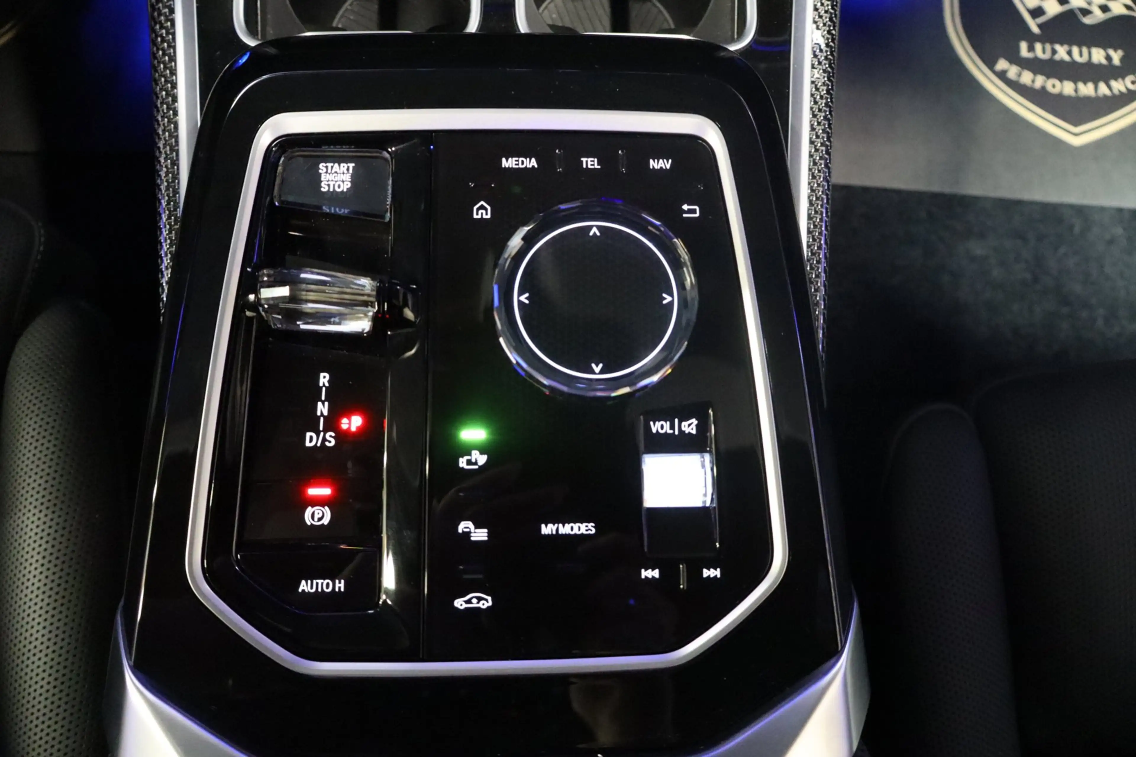 BMW 760 7-serie M760e xDrive|571 pk|Skylounge|BMW Iconic G — photo 31