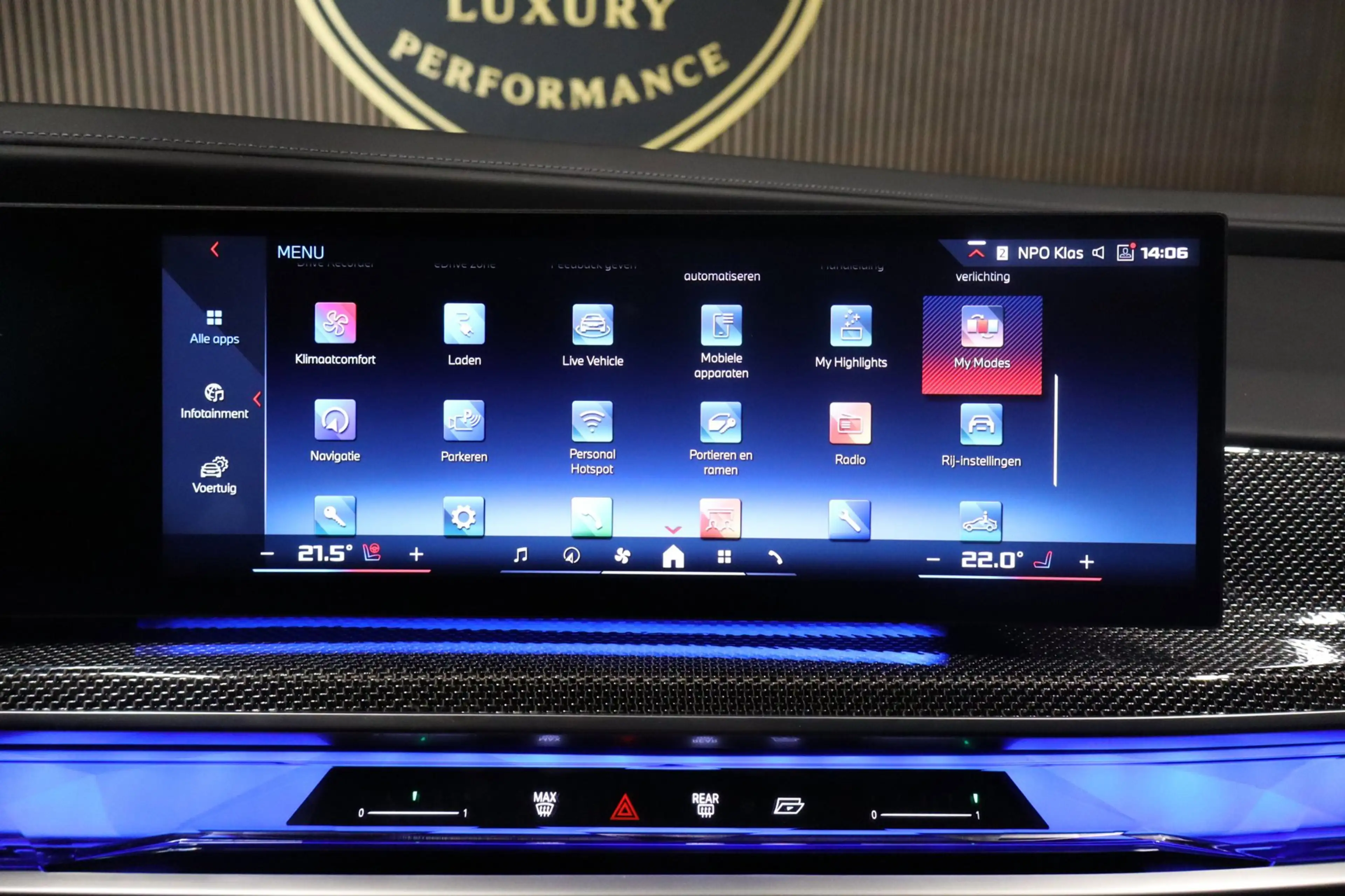 BMW 760 7-serie M760e xDrive|571 pk|Skylounge|BMW Iconic G — photo 29