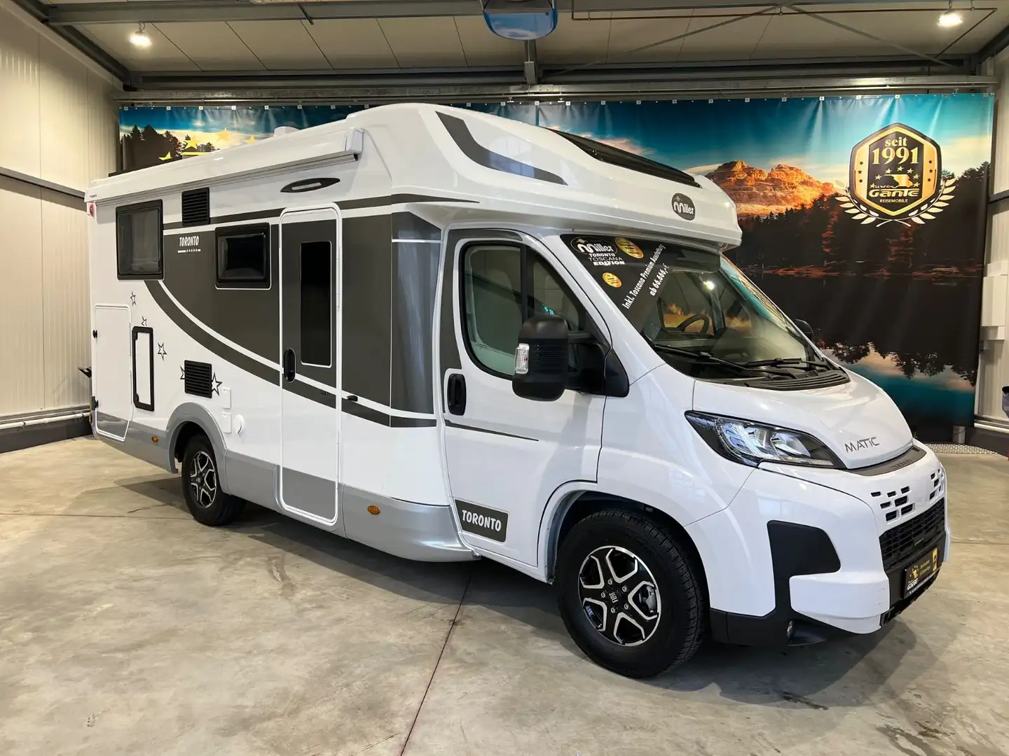 Miller Toronto - BUSTOUR - Ersparnis 15.980€ Weiß - 1