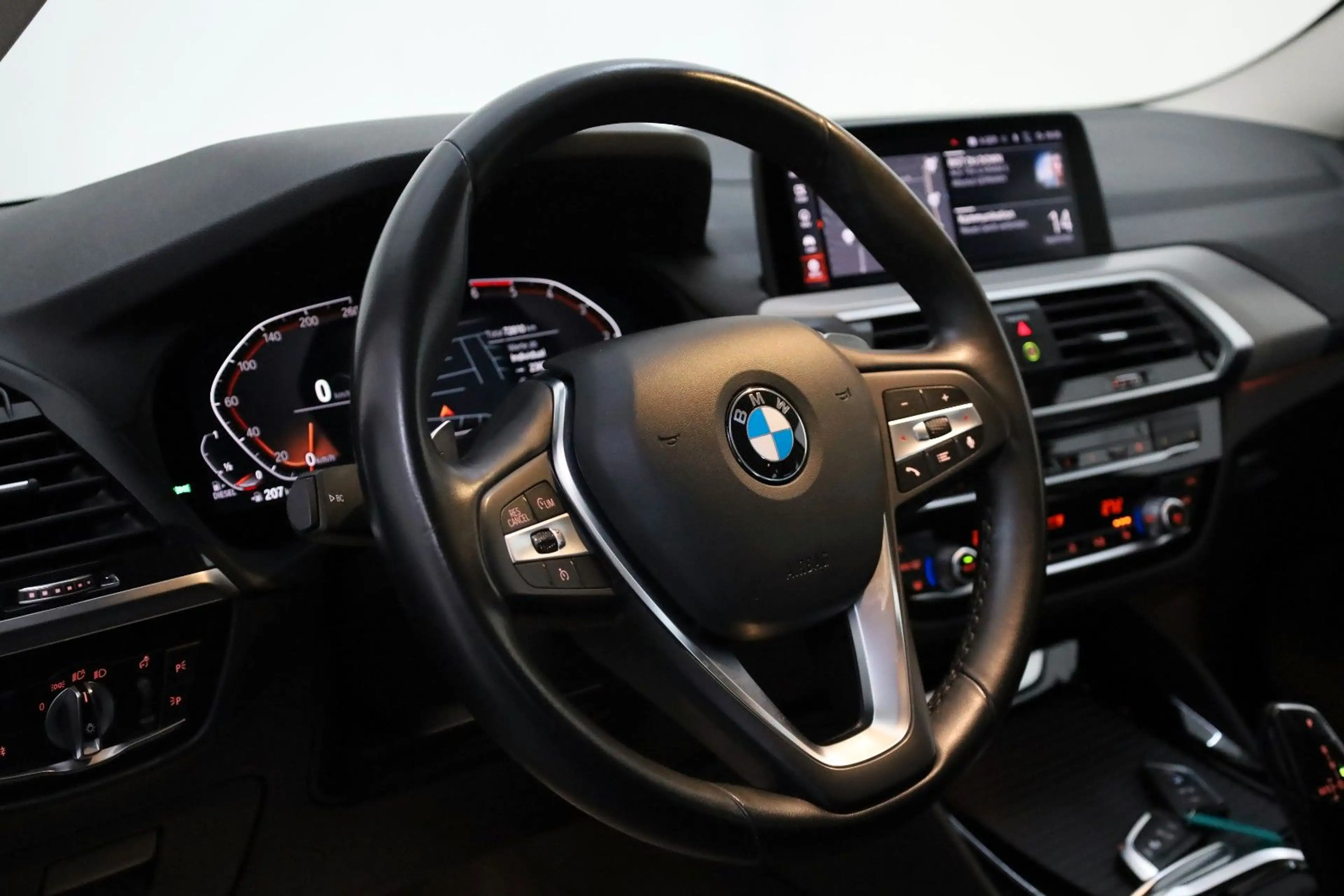 BMW X4 xDrive 20 d xLine,Navi,SH,Kamera,H&K,Panorama — photo 12