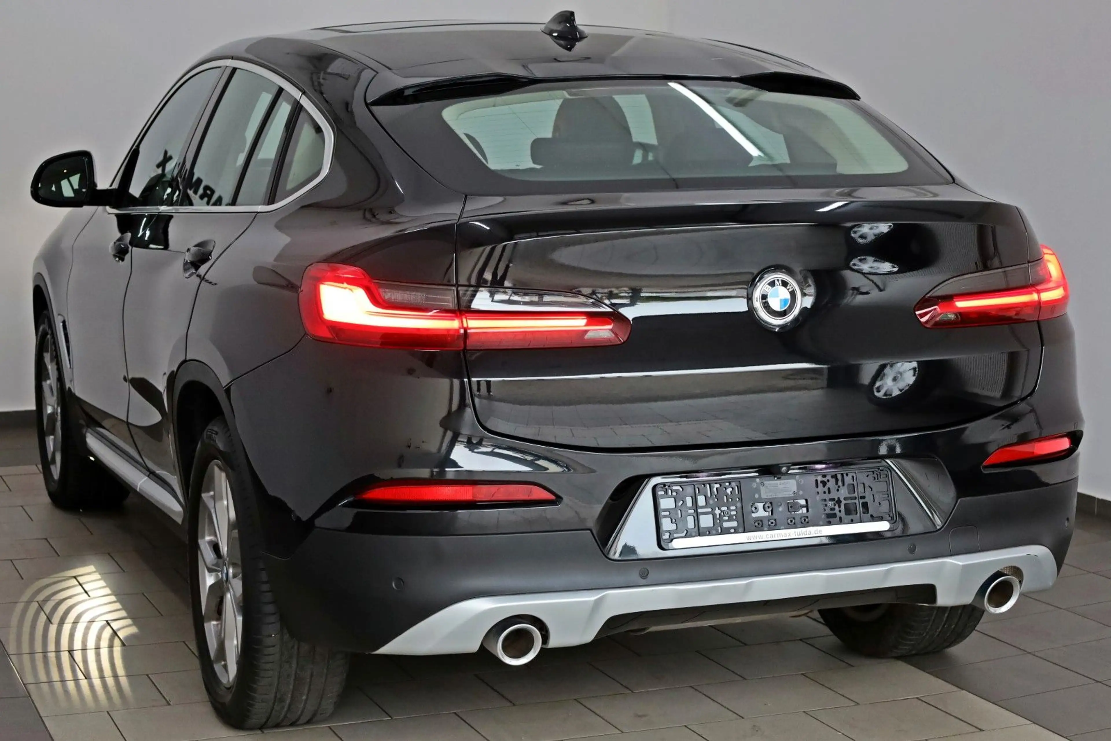 BMW X4 xDrive 20 d xLine,Navi,SH,Kamera,H&K,Panorama — photo 9
