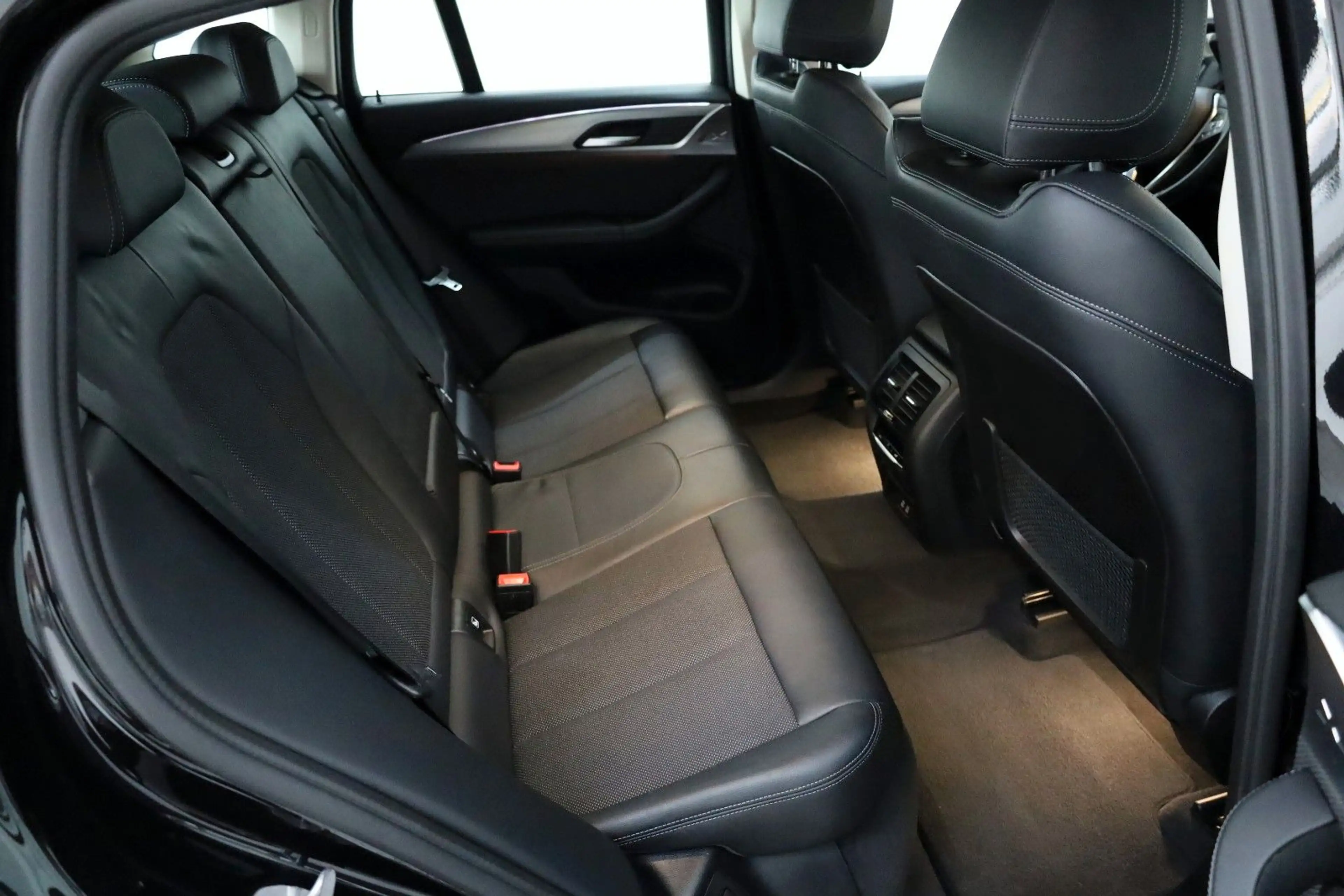 BMW X4 xDrive 20 d xLine,Navi,SH,Kamera,H&K,Panorama — photo 7