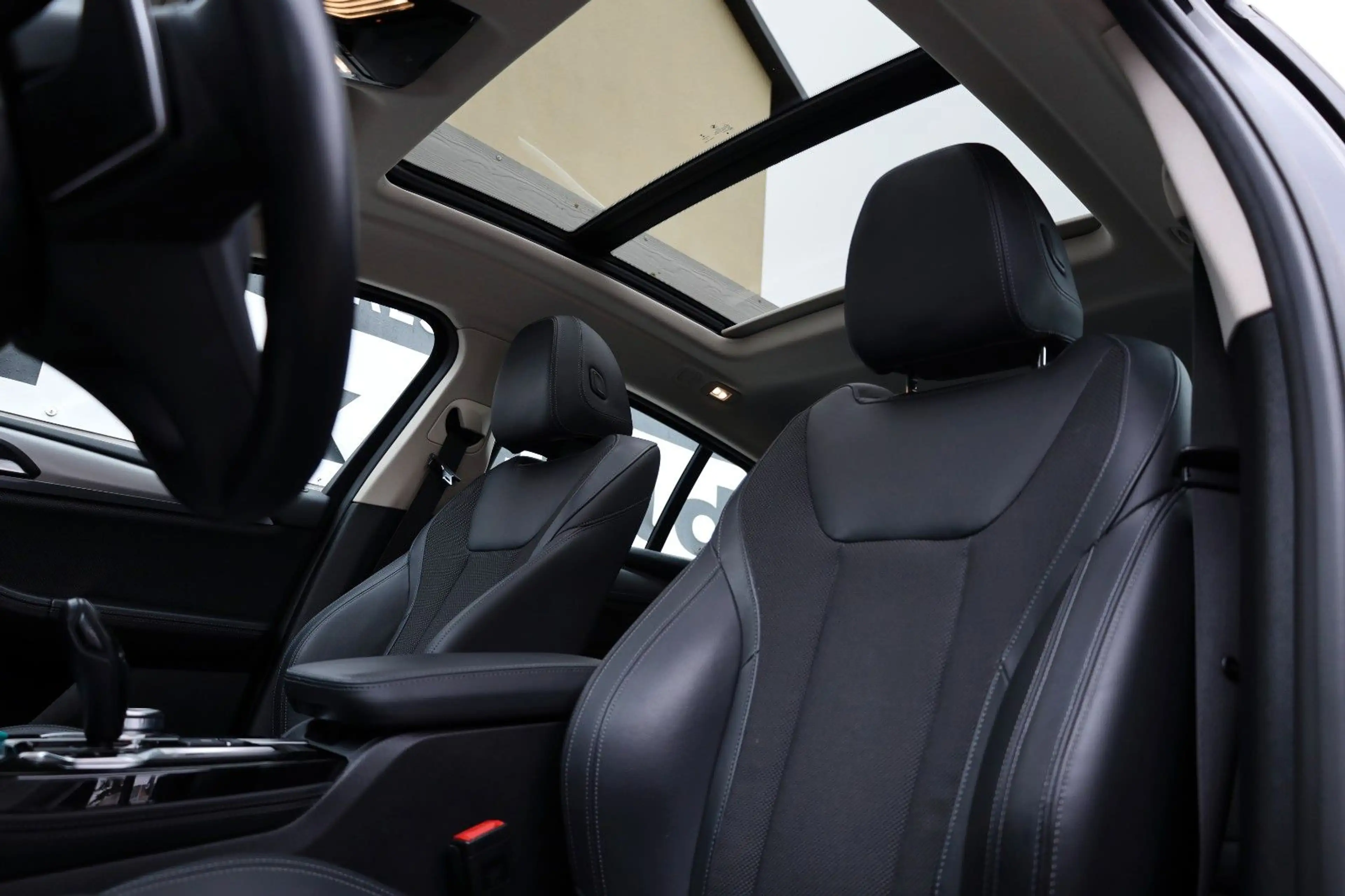 BMW X4 xDrive 20 d xLine,Navi,SH,Kamera,H&K,Panorama — photo 6