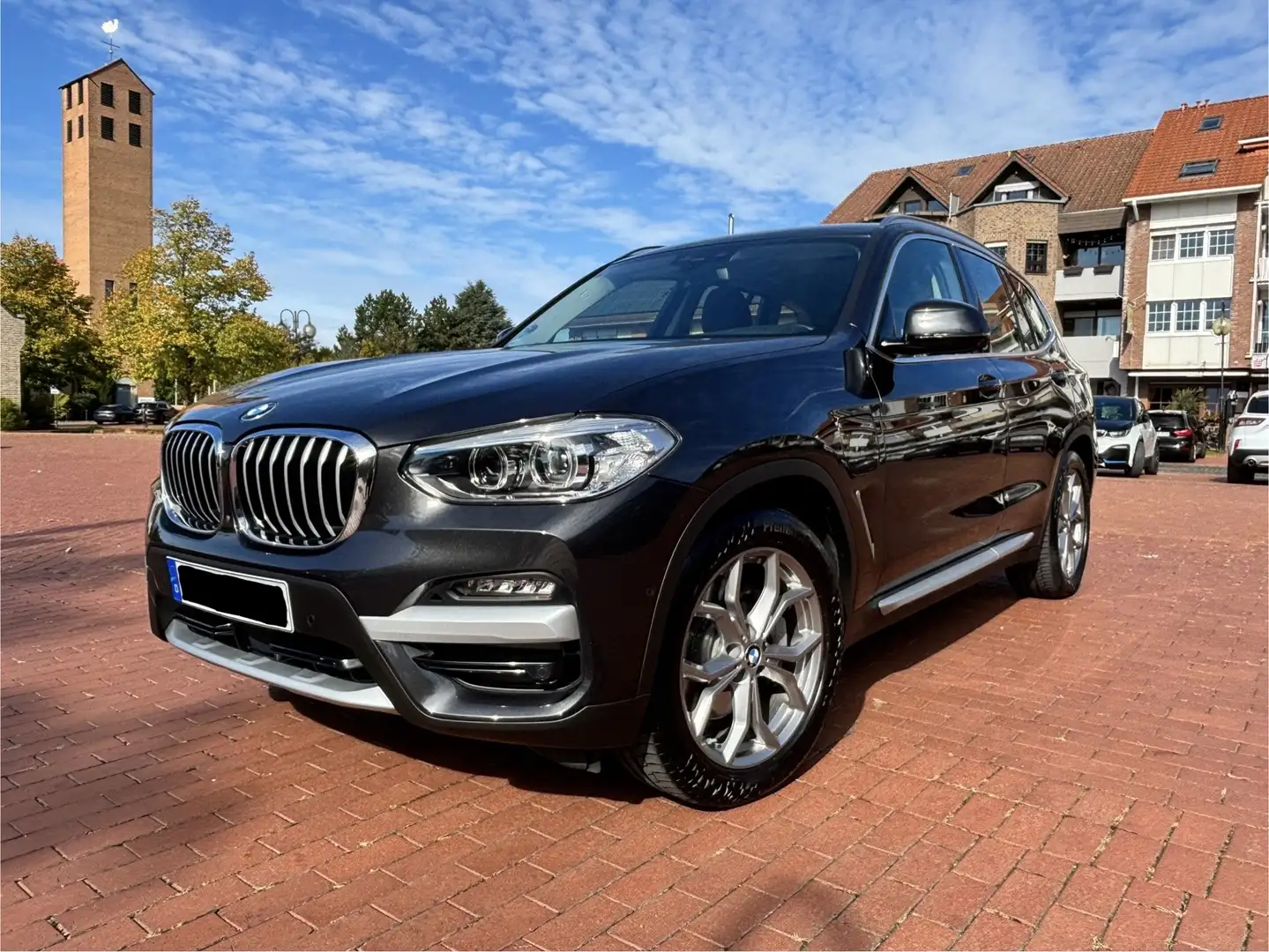 BMW X3 xDrive 30 e xLine Gris - 1
