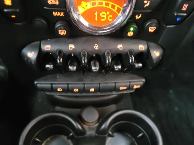 MINI Countryman view 11