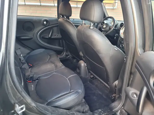 MINI Countryman view 22