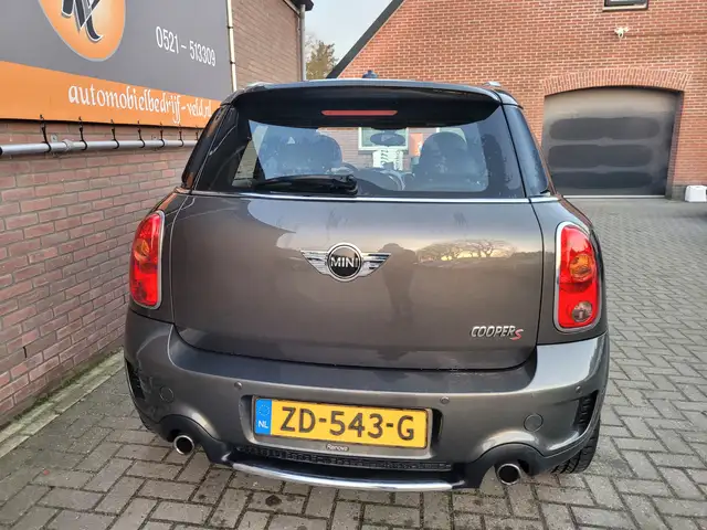 MINI Countryman view 17