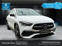 Mercedes-Benz GLA 200 AMG+NIGHT+PANO+AHK+LED+BURMESTER+KAMERA+7G
