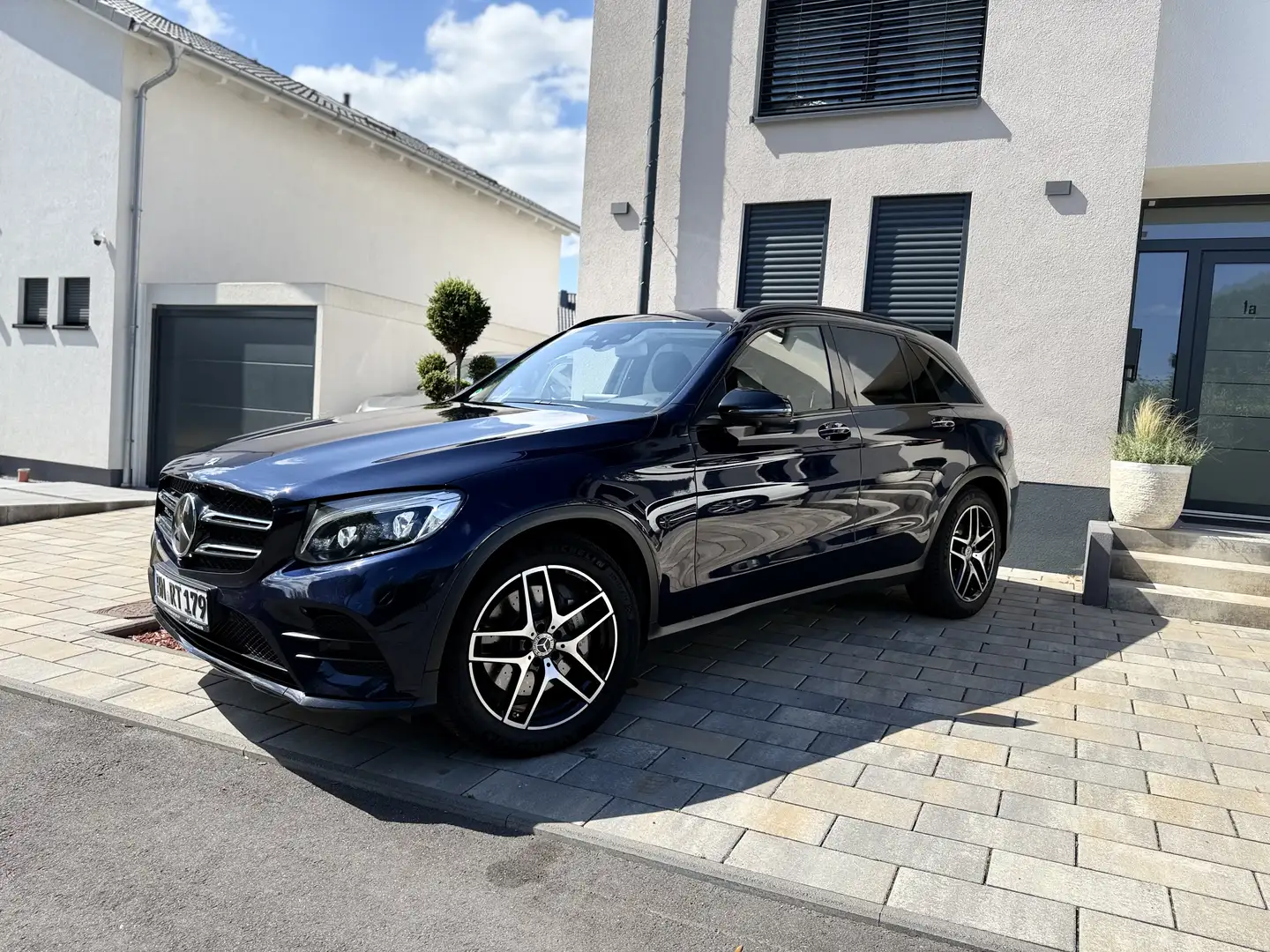 Mercedes-Benz GLC 350 GLC 350 d 4Matic (253.925) Reseviert Blau - 2