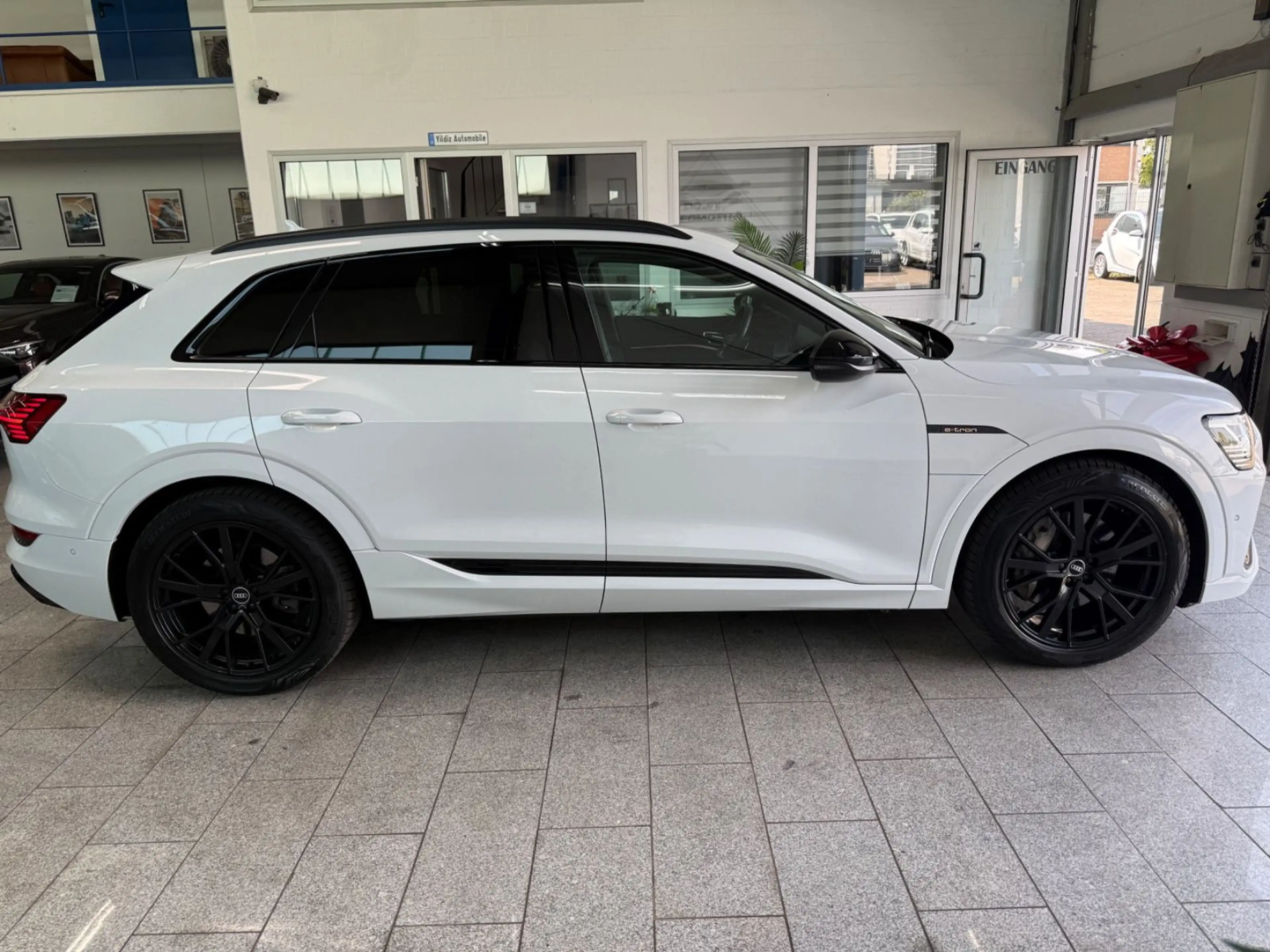 Audi e-tron 50*QUATT*S LIN*VIRT*ACC*MATR*CAM*KEYL*MMR — photo 6