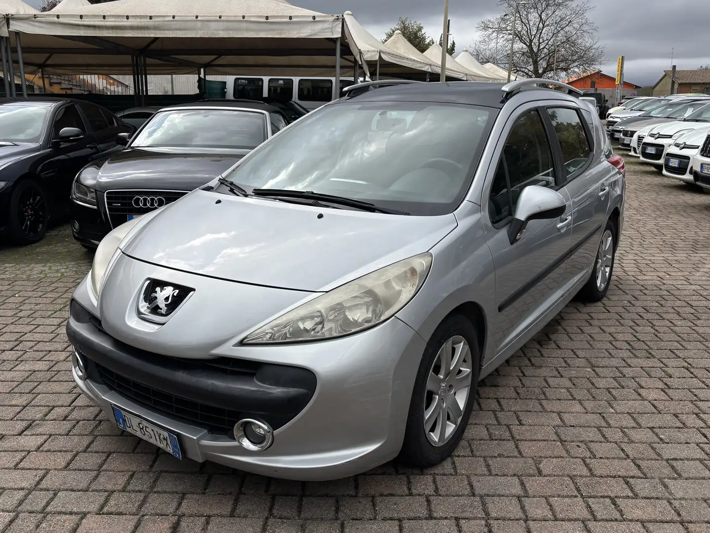 Peugeot 207 5p 1.6 hdi 16v station wagon - garanzia - permute - 2