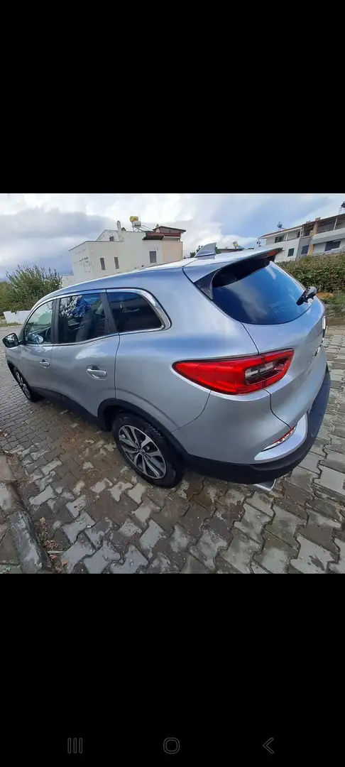 Renault Kadjar 1.3Tce 140 GPF BUSINESS EDITION Silber - 2