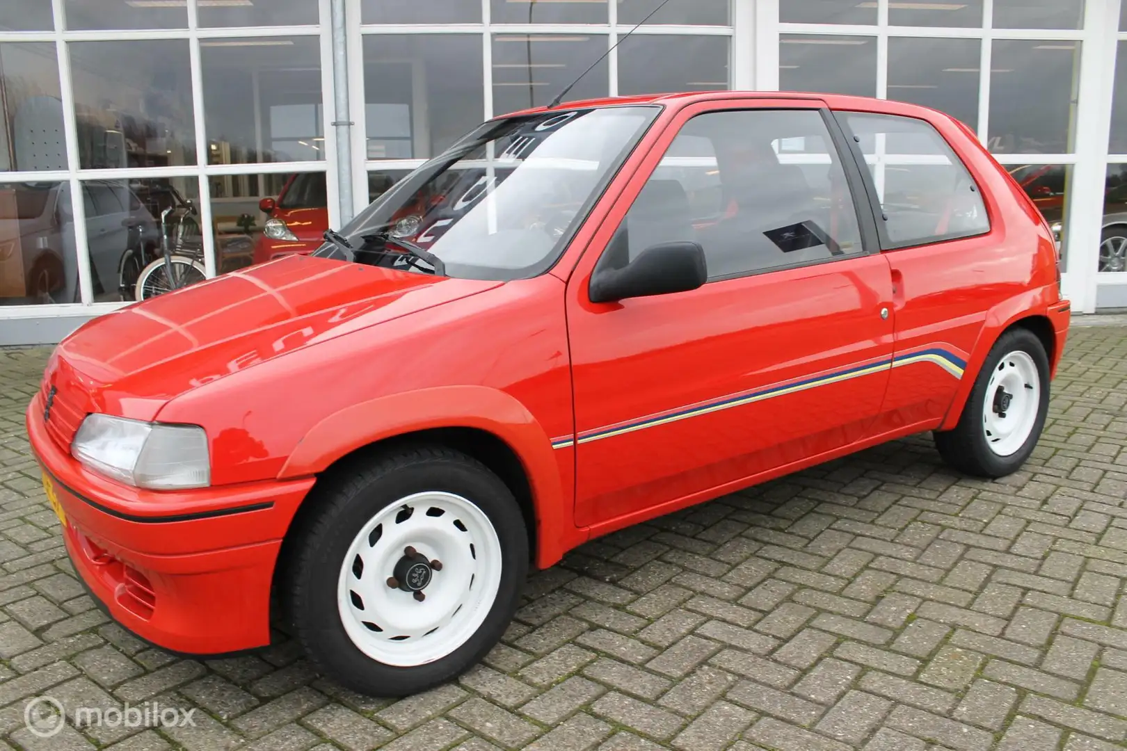 Peugeot 106 1.3 Rallye crvena - 1