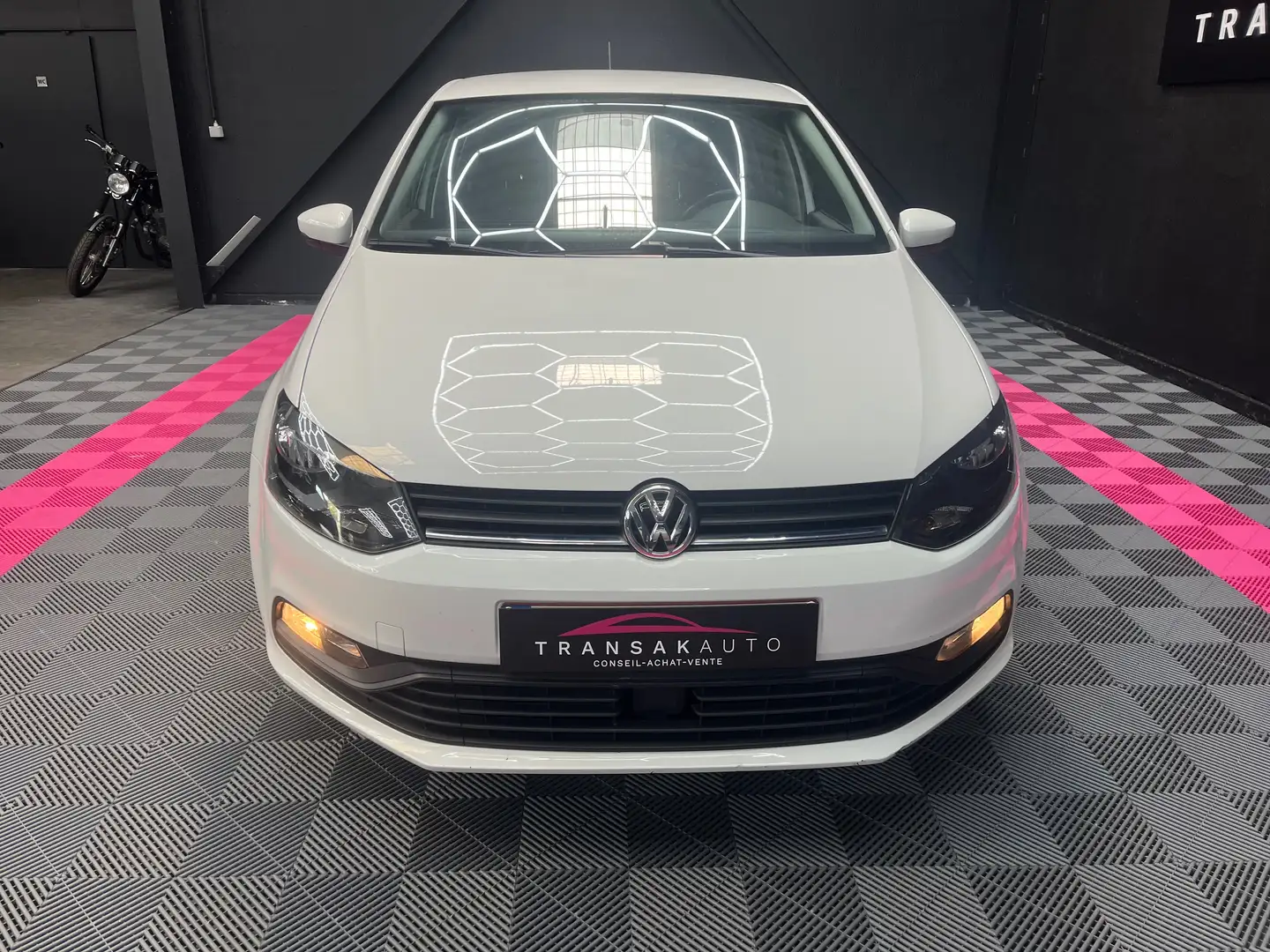 Volkswagen Polo 1.0i Comfortline Білий - 2