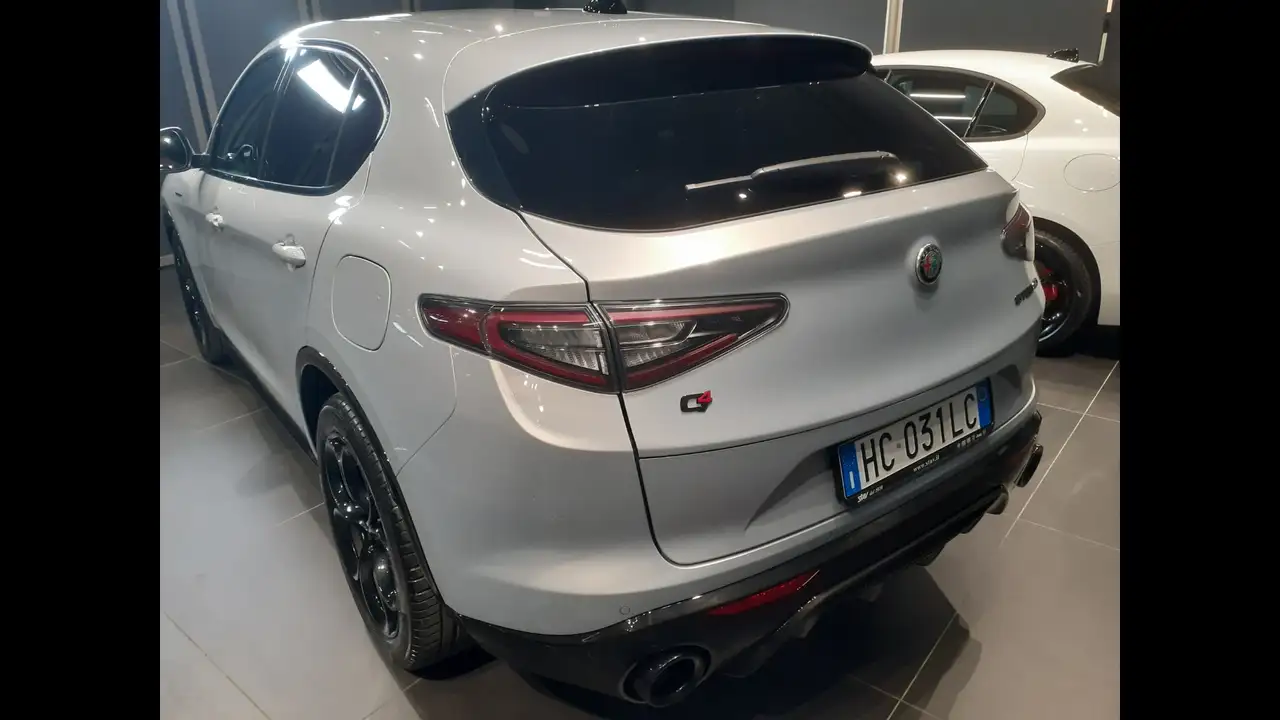 Alfa Romeo Stelvio 2026 — фото 11