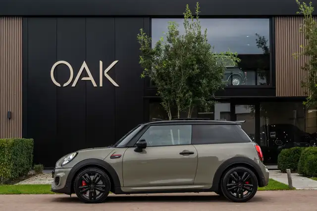 MINI John Cooper Works 3-Deurs 2.0 F1 Aut. | Navi | Carplay | Panorama |