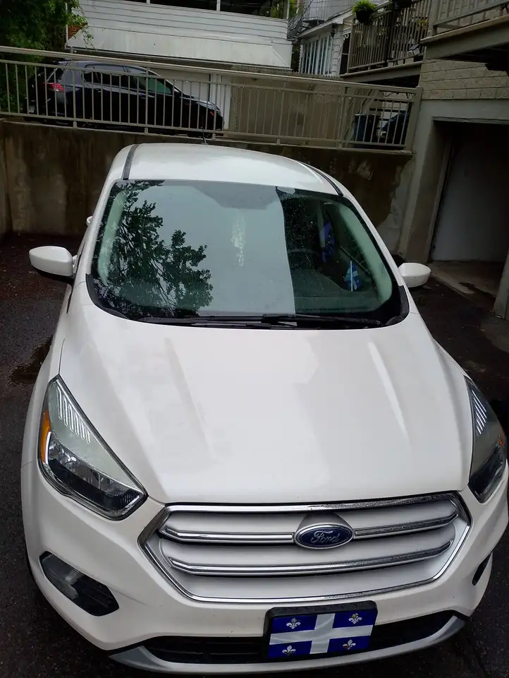 Ford Escape снимка Ford Escape