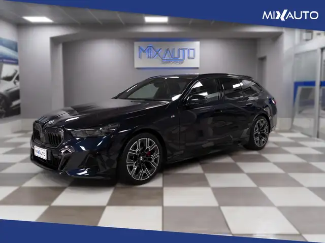 BMW 520 d Touring 48V xDrive Auto