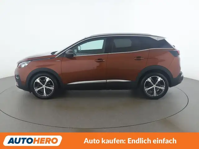 Peugeot 3008 view 3