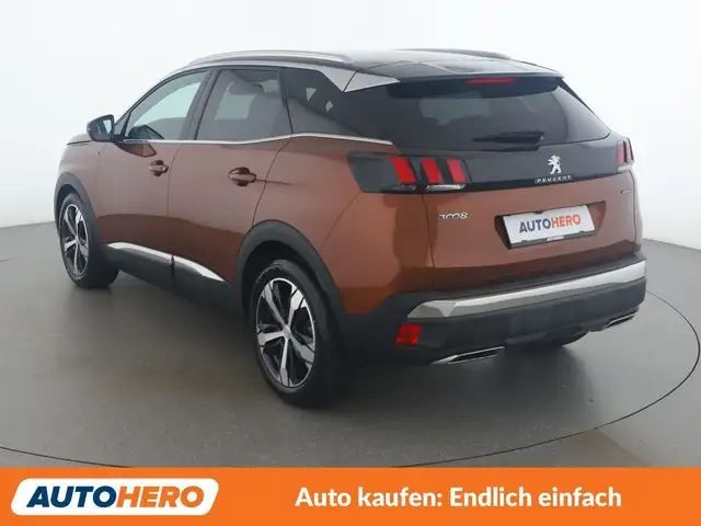 Peugeot 3008 view 4