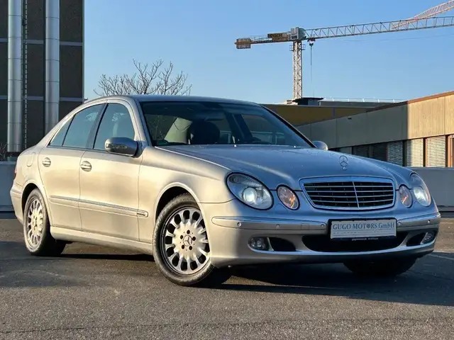 Mercedes-Benz E 320 CDI / 2. Hand / Schiebedach / Leder
