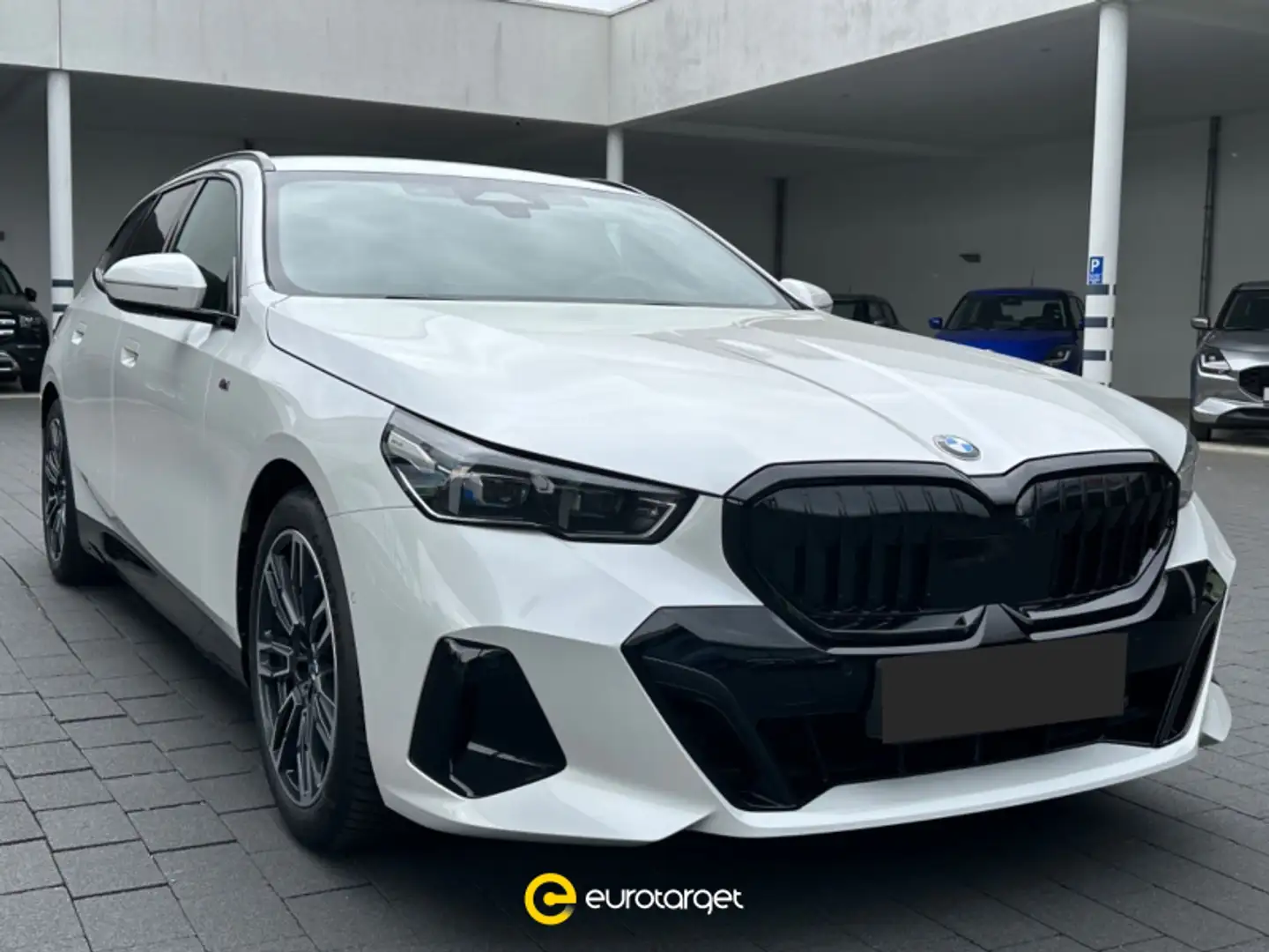 BMW 520 520d 48V sDrive Touring Msport Blanc - 1