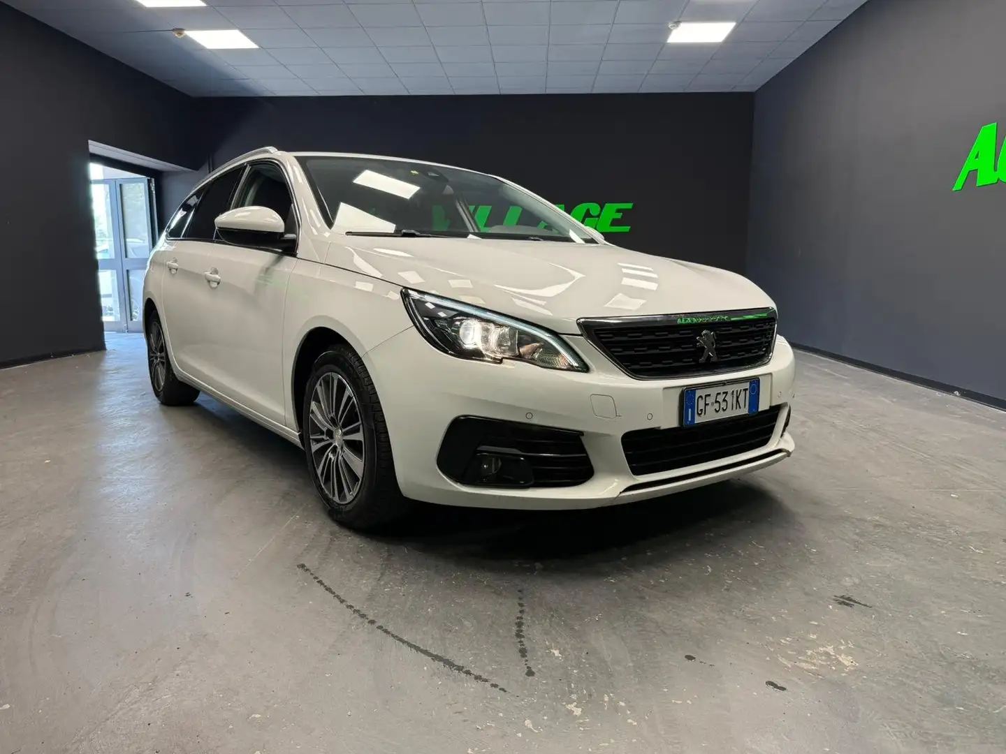 Peugeot 308 308 II SW SW 1.5 bluehdi Allure s Blanc - 1