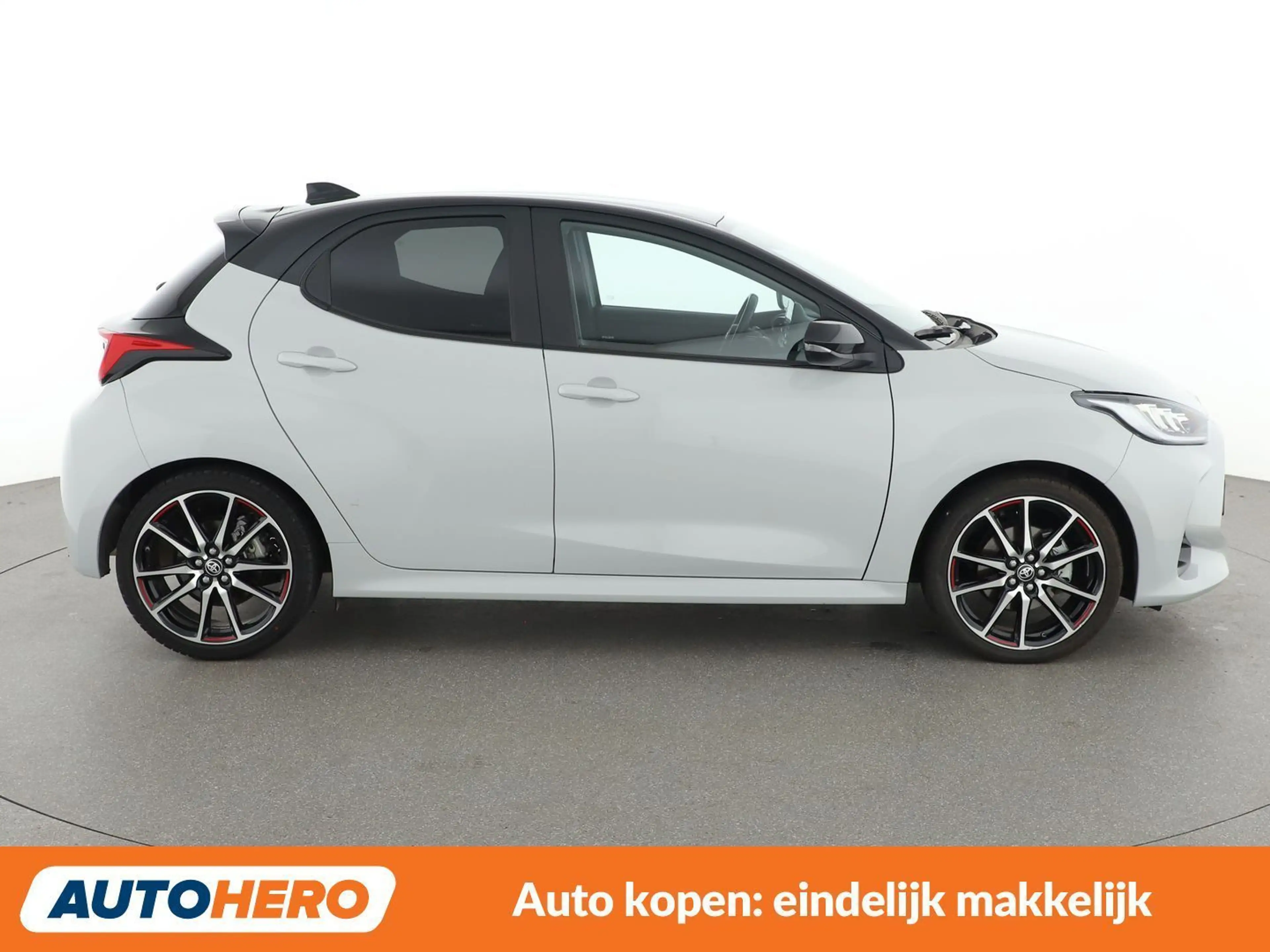 Toyota Yaris 1.5 Hybrid GR Sport — photo 7