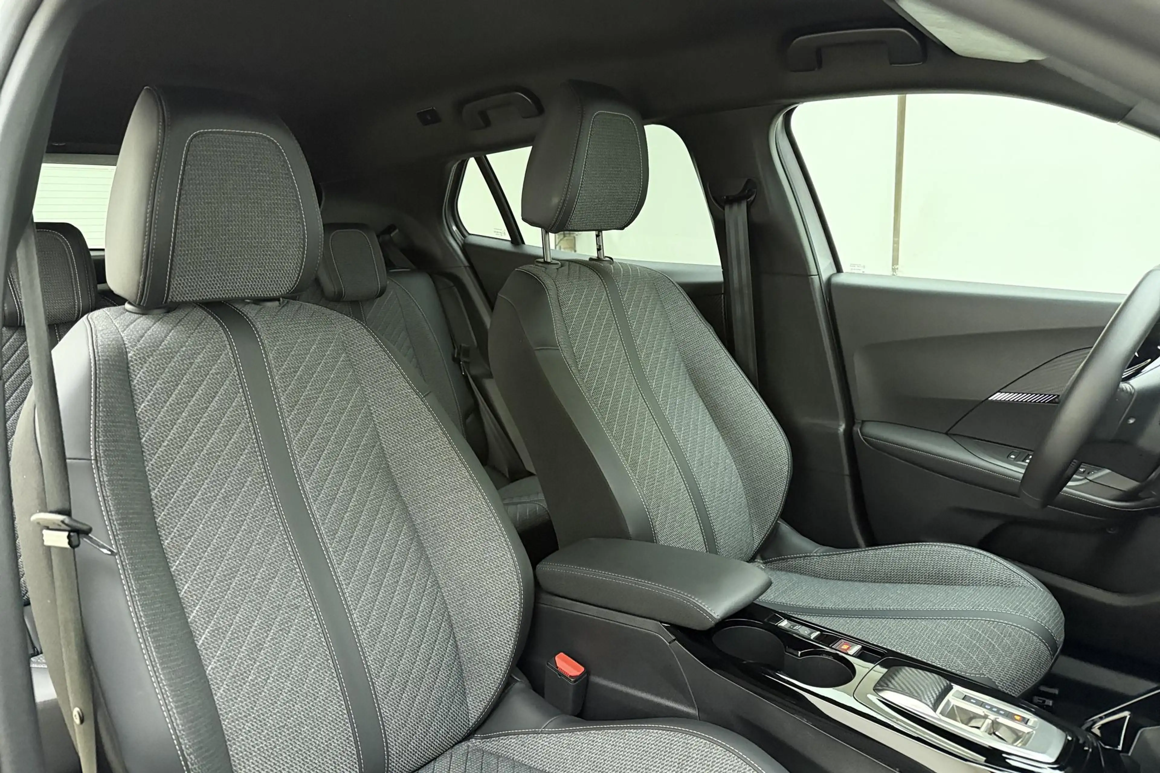 Peugeot e-2008 EV Allure Avantage 54 kWh | Navigatie | Achteruitr — photo 13