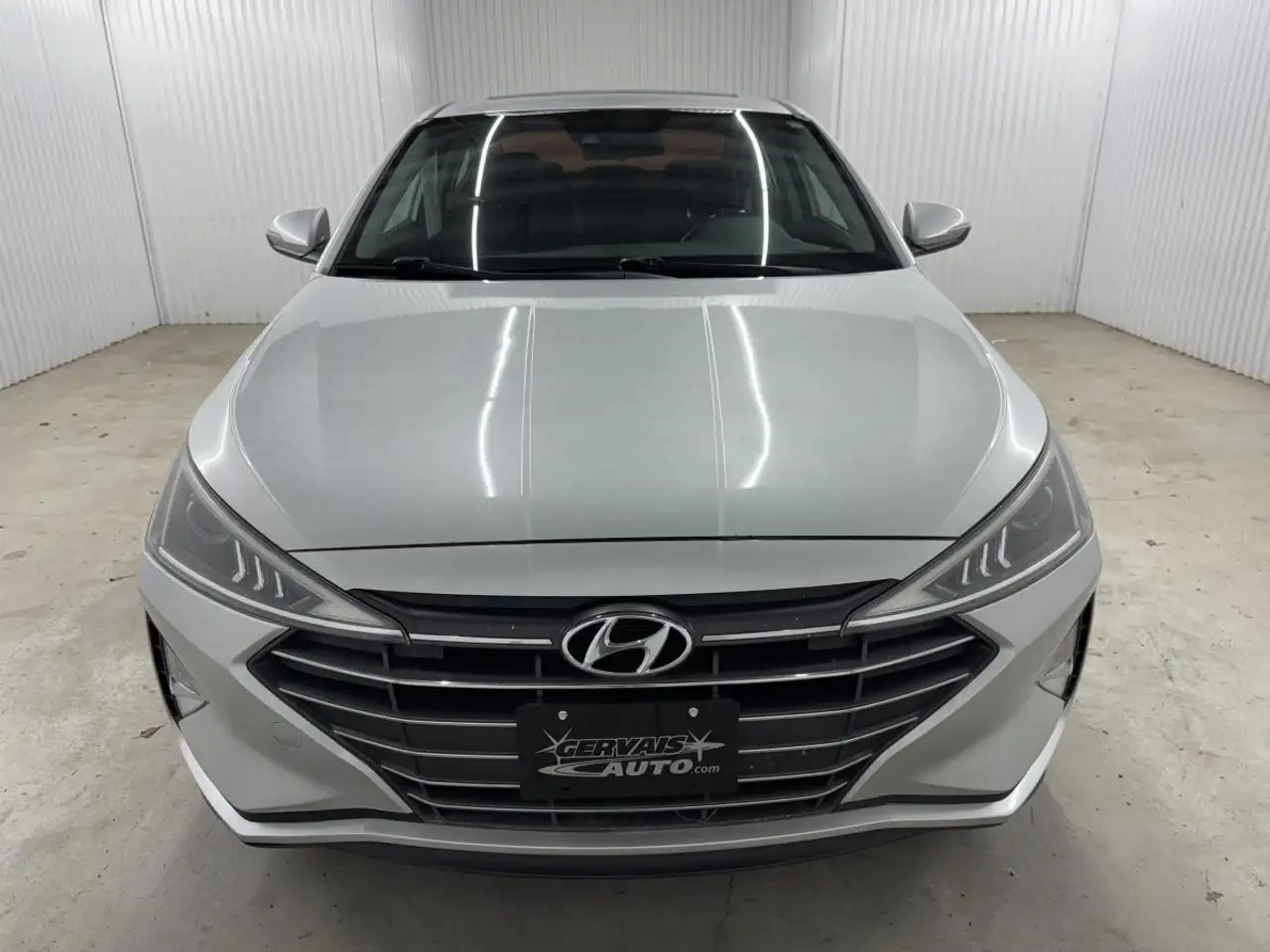 Hyundai ELANTRA fotografie Hyundai ELANTRA