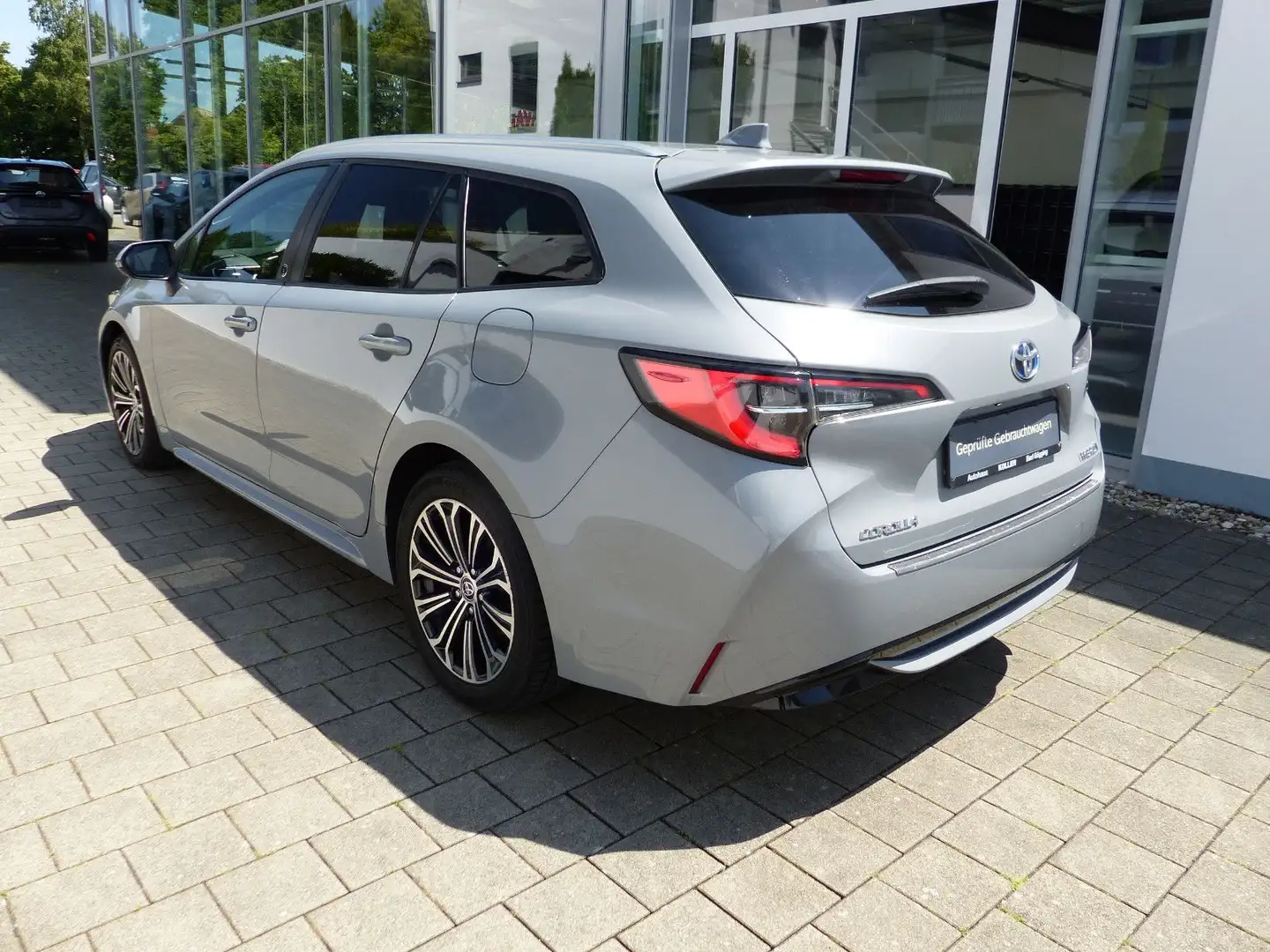 Toyota Corolla TS 2.0 Hybrid Team D Navi CarPlay SHZ Grau - 2