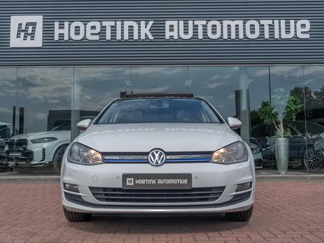 Volkswagen Golf view 7