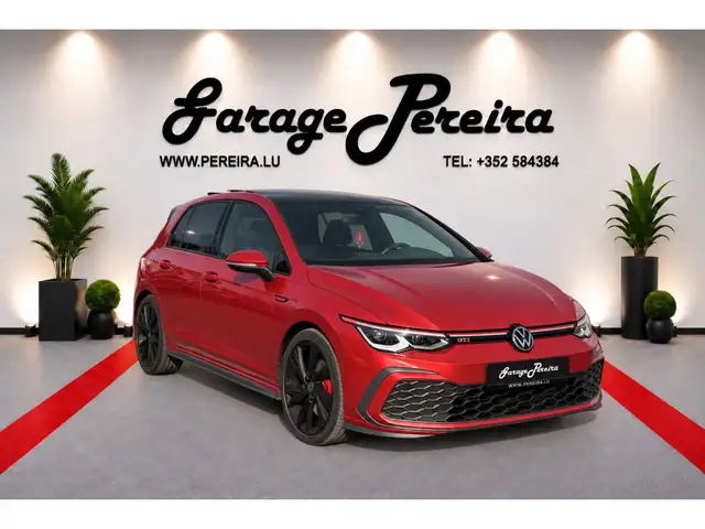 2021 Volkswagen Golf in Red for sale