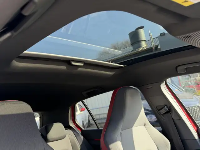 Volkswagen Golf view 5